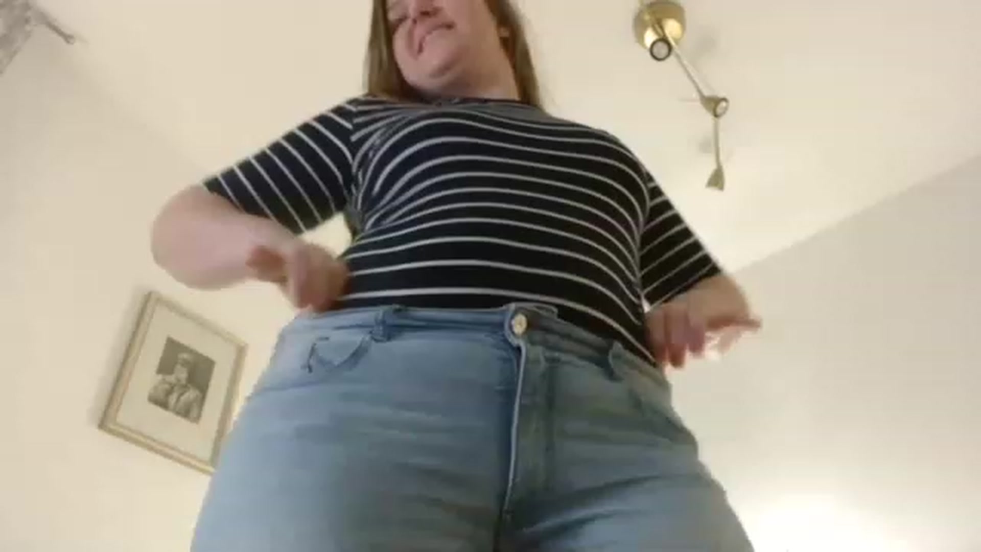 Gallery image thumbnail from JustLily's myfreecams stream on, 02/24/2023, 16:38 image 9 of 20