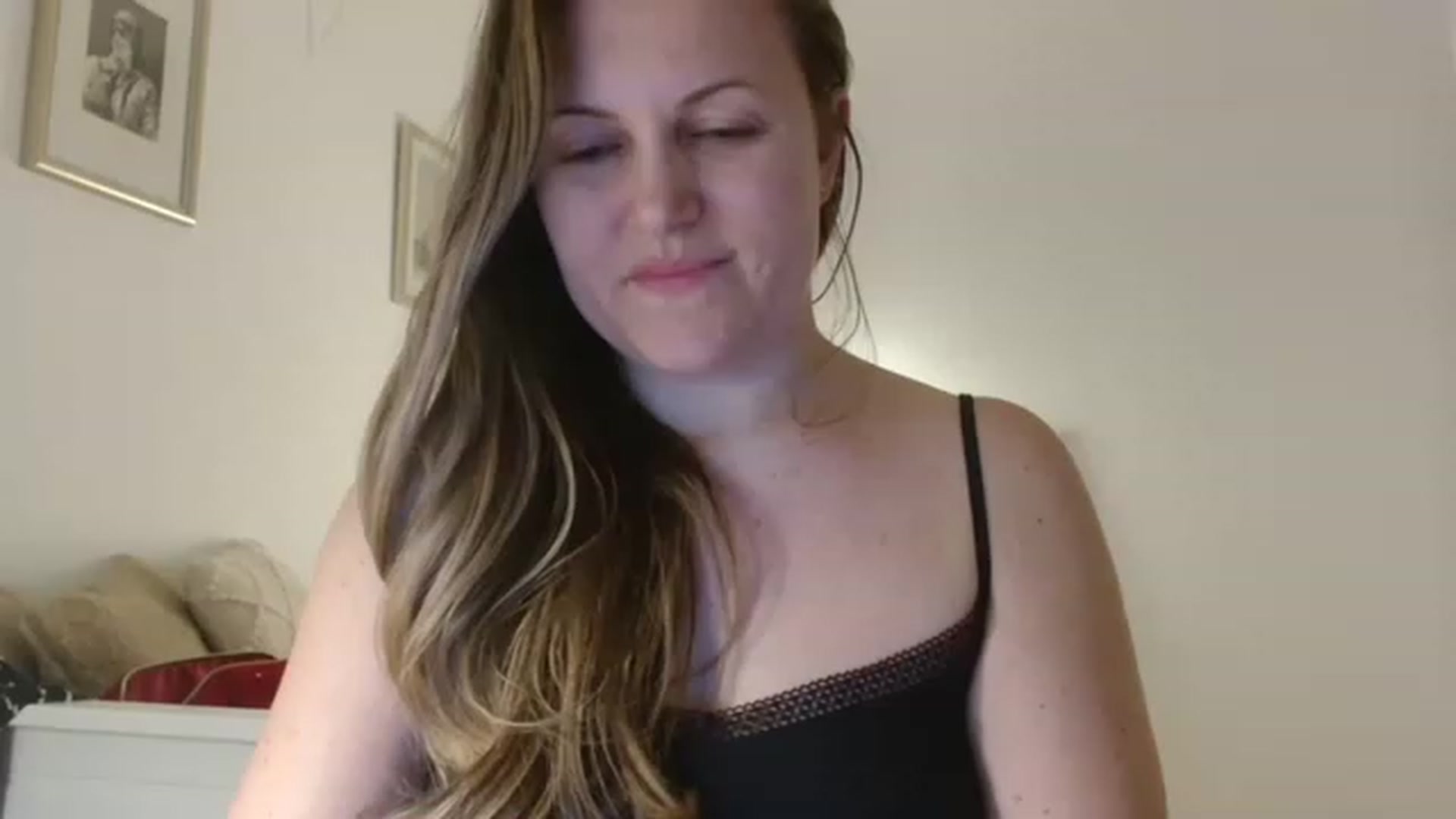Gallery image thumbnail from JustLily's myfreecams stream on, 02/24/2023, 18:25 image 16 of 20