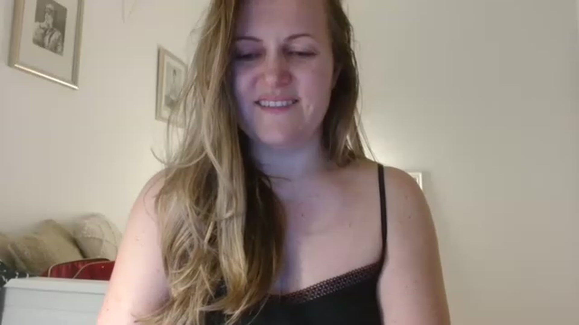 Gallery image thumbnail from JustLily's myfreecams stream on, 02/24/2023, 18:25 image 10 of 20