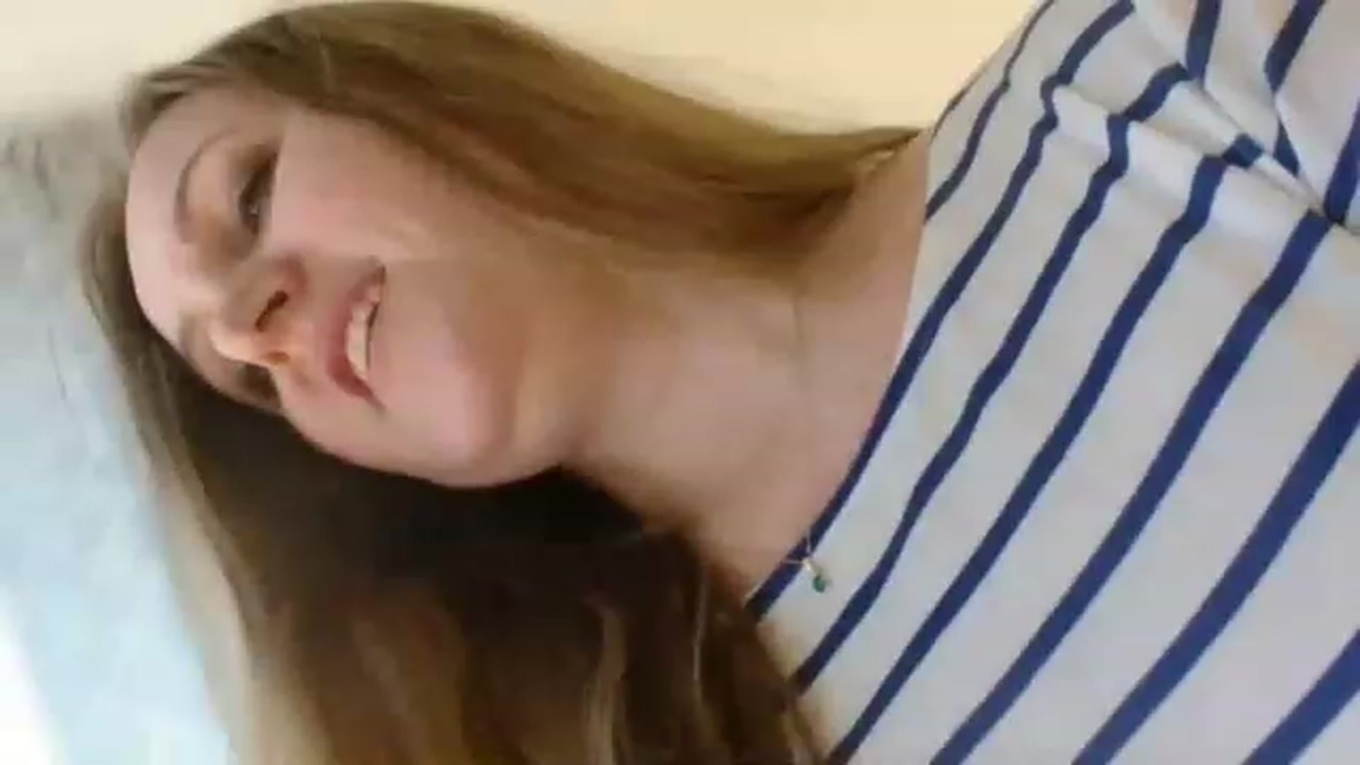 Gallery image thumbnail from JustLily's myfreecams stream on, 02/28/2023, 16:08 image 10 of 20