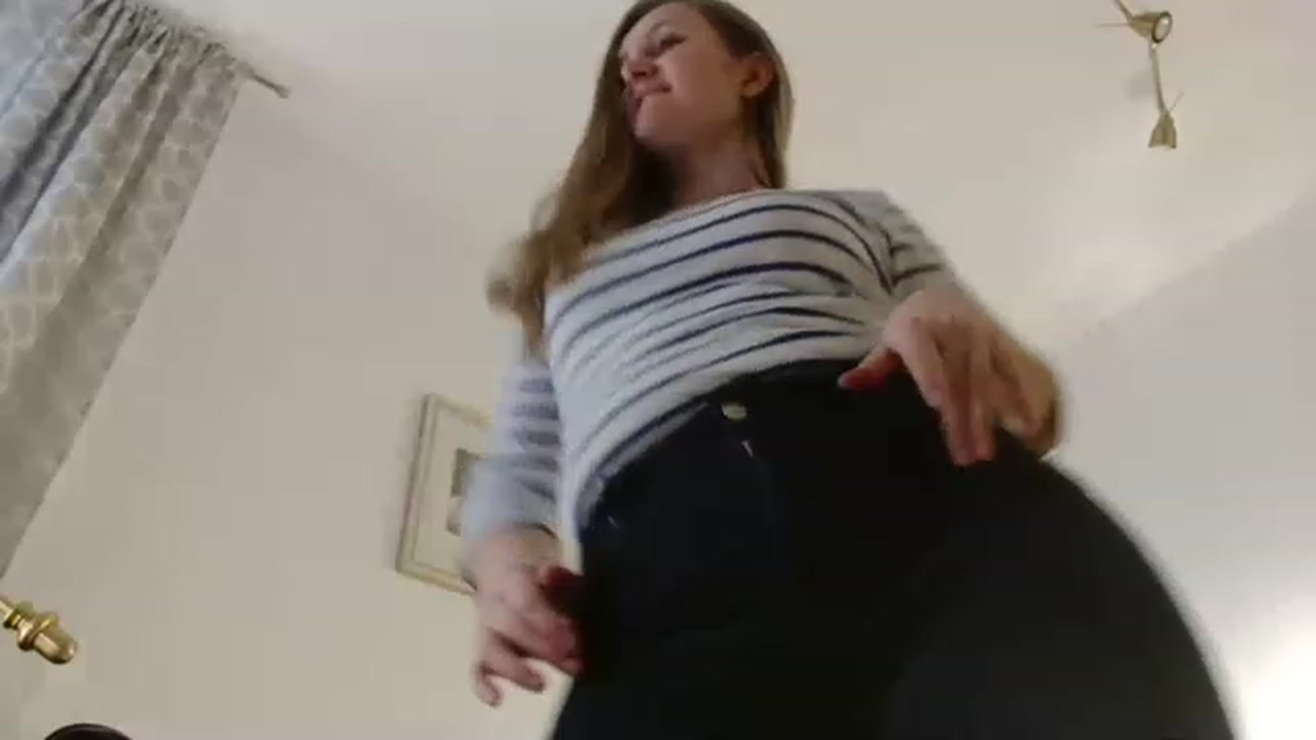 Gallery image thumbnail from JustLily's myfreecams stream on, 02/28/2023, 16:08 image 16 of 20