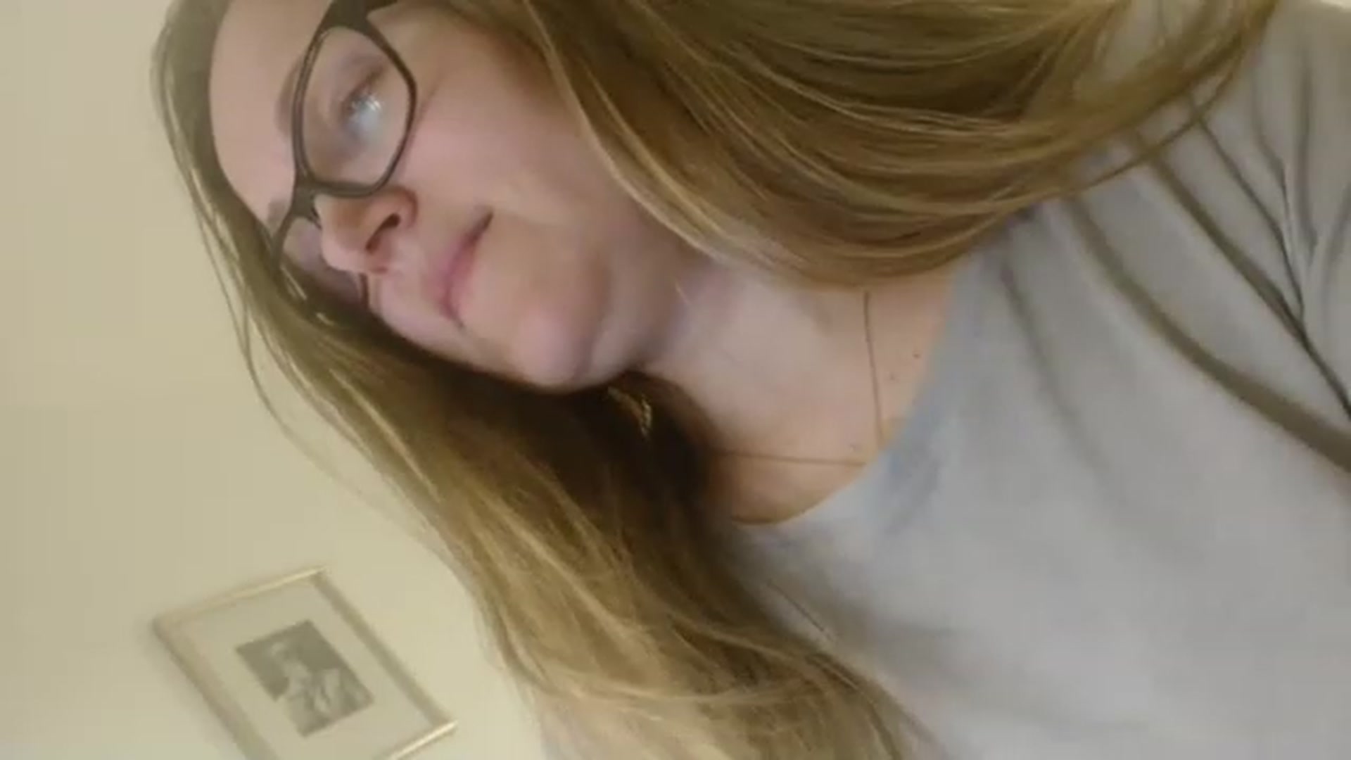 Gallery image thumbnail from JustLily's myfreecams stream on, 03/05/2023, 24:11 image 13 of 20