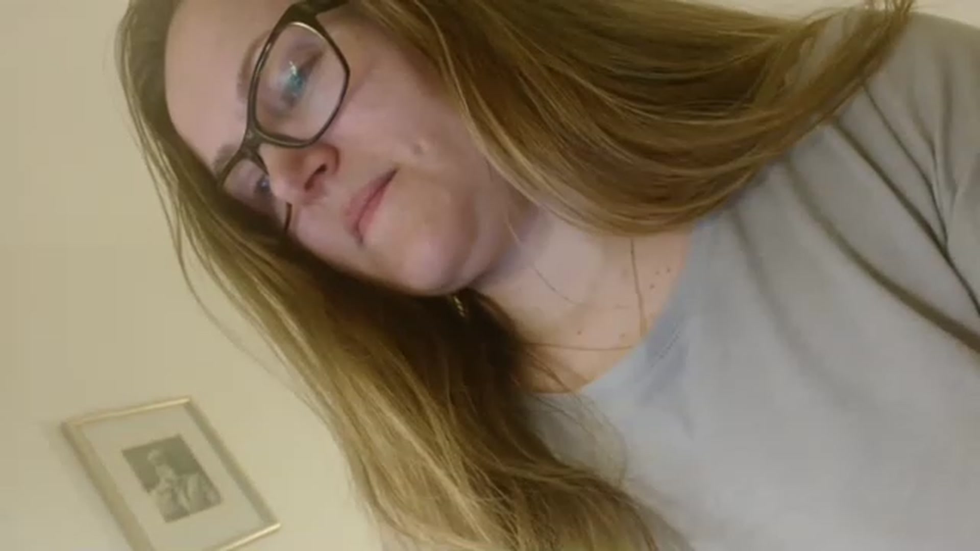 Gallery image thumbnail from JustLily's myfreecams stream on, 03/05/2023, 24:11 image 11 of 20