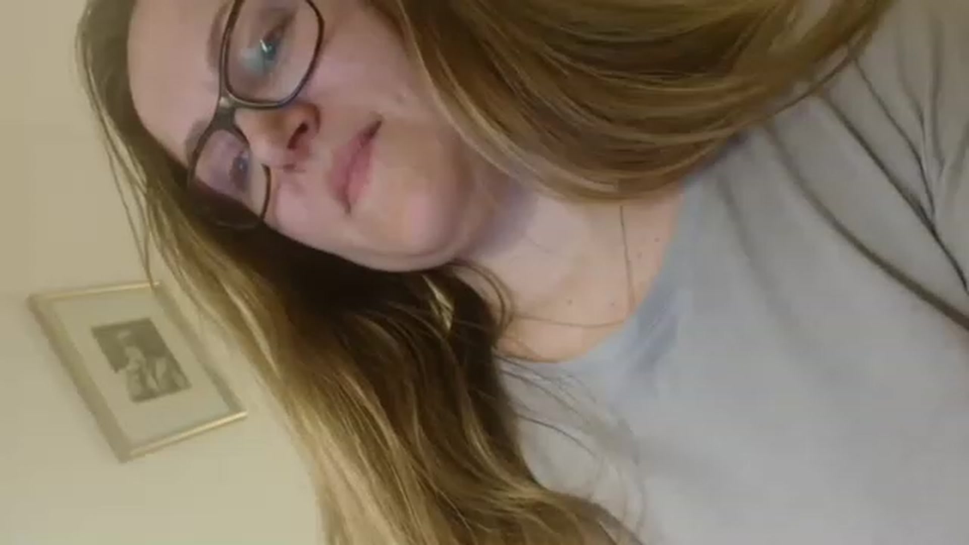 Gallery image thumbnail from JustLily's myfreecams stream on, 03/05/2023, 24:11 image 12 of 20