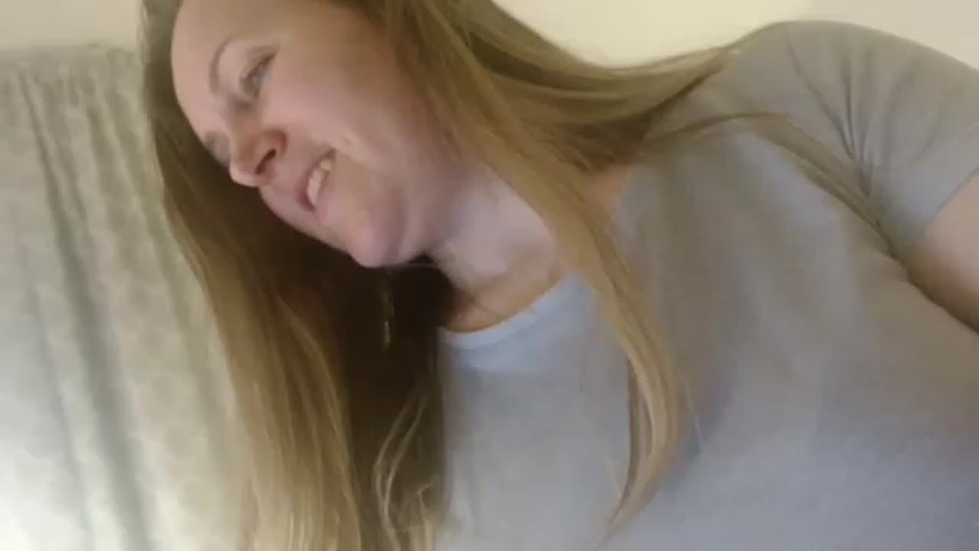 Gallery image thumbnail from JustLily's myfreecams stream on, 03/05/2023, 16:29 image 12 of 20