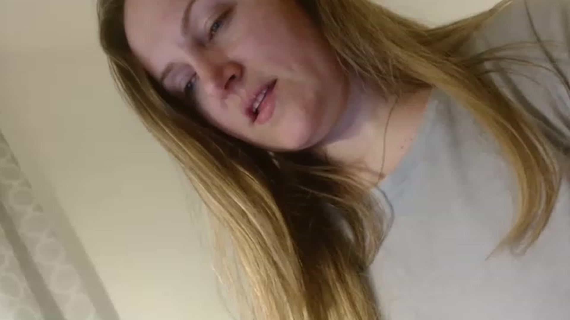 Gallery image thumbnail from JustLily's myfreecams stream on, 03/05/2023, 16:29 image 2 of 20