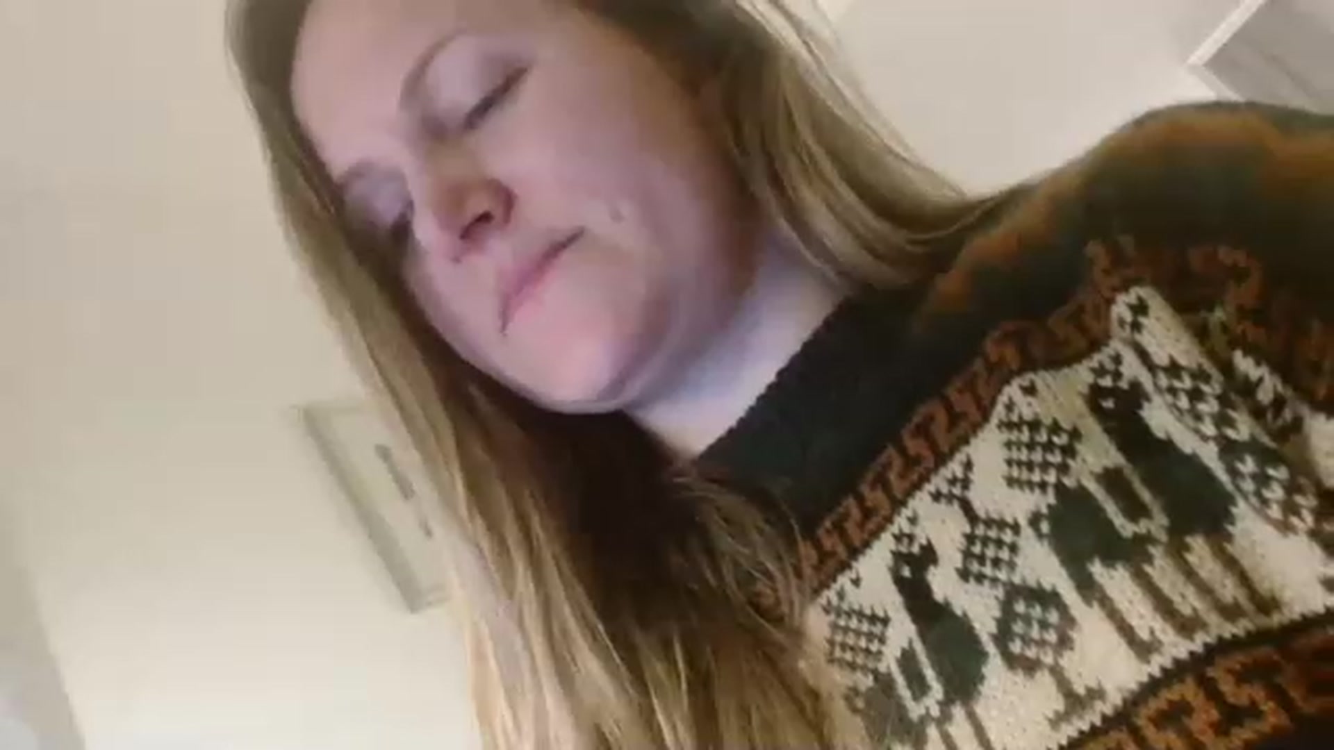Gallery image thumbnail from JustLily's myfreecams stream on, 03/05/2023, 22:16 image 13 of 20