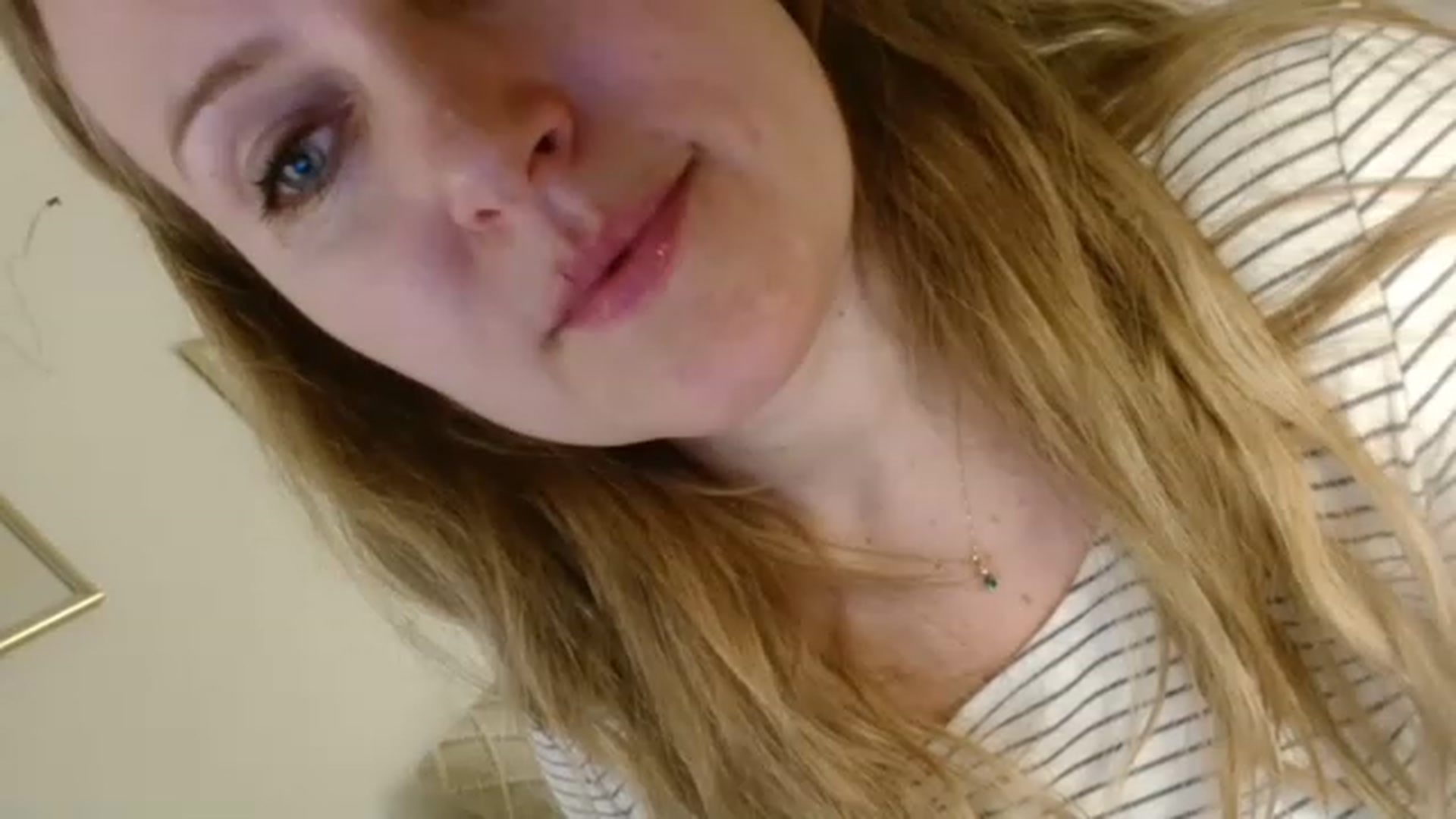 Gallery image thumbnail from JustLily's myfreecams stream on, 03/07/2023, 19:59 image 20 of 20