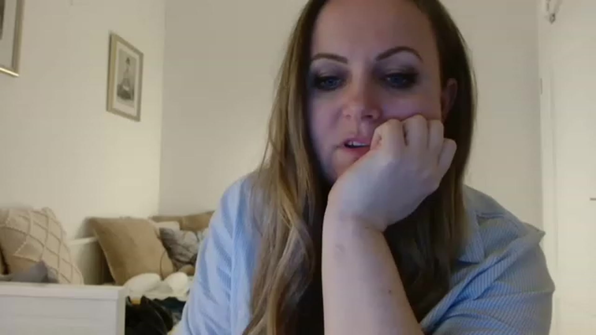 Gallery image thumbnail from JustLily's myfreecams stream on, 03/22/2023, 23:11 image 9 of 20