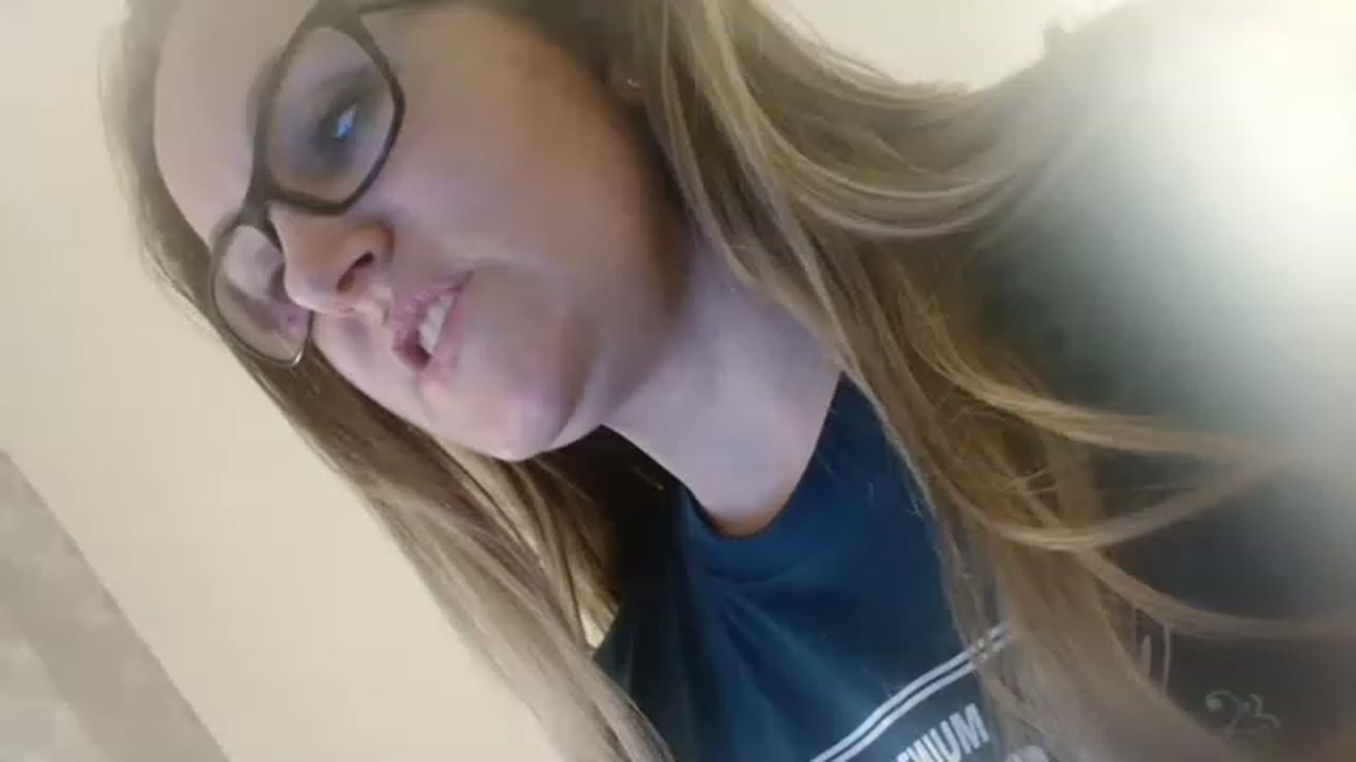 Gallery image thumbnail from JustLily's myfreecams stream on, 03/24/2023, 23:00 image 18 of 20