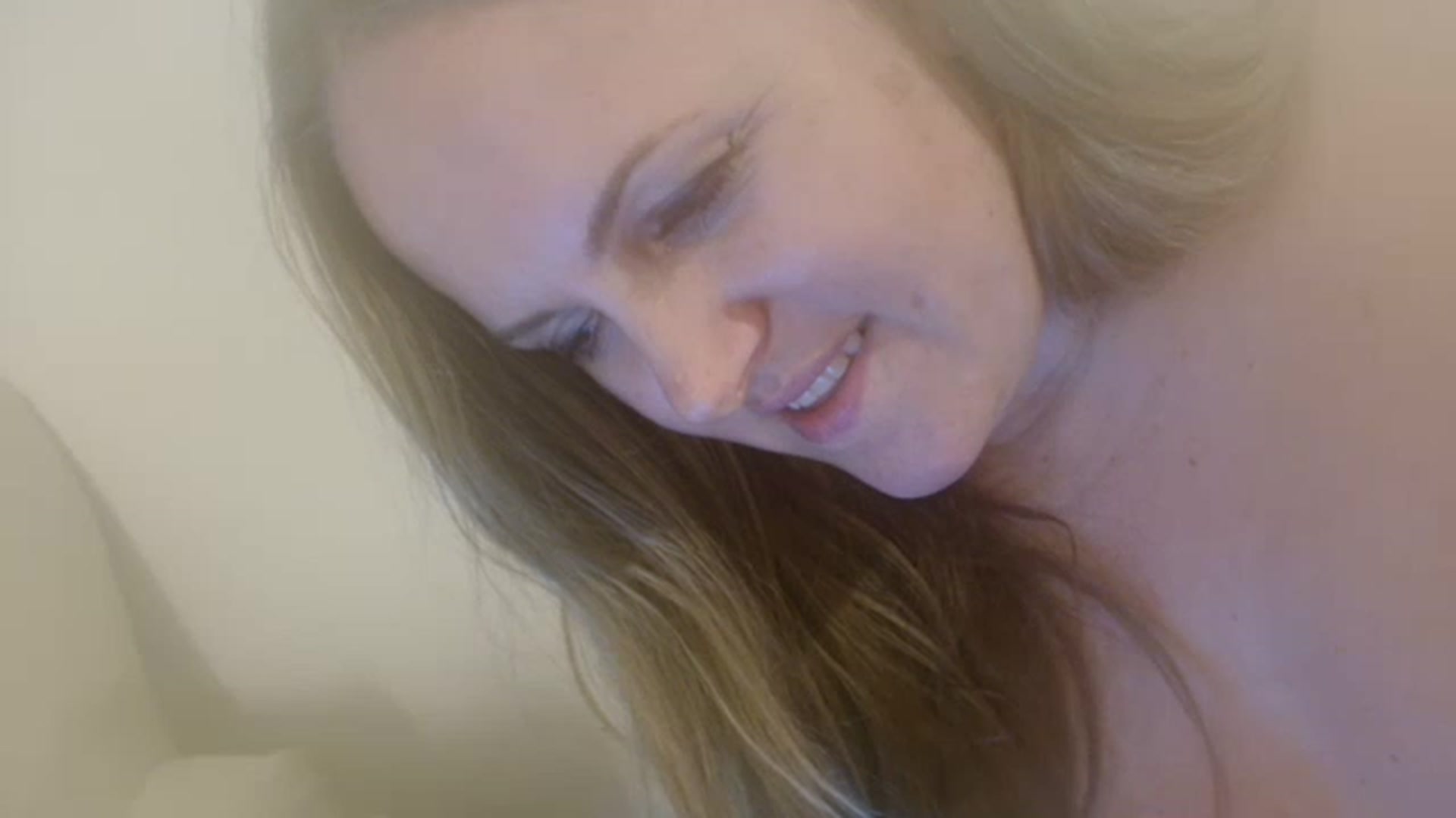 Gallery image thumbnail from JustLily's myfreecams stream on, 04/14/2023, 23:03 image 20 of 20