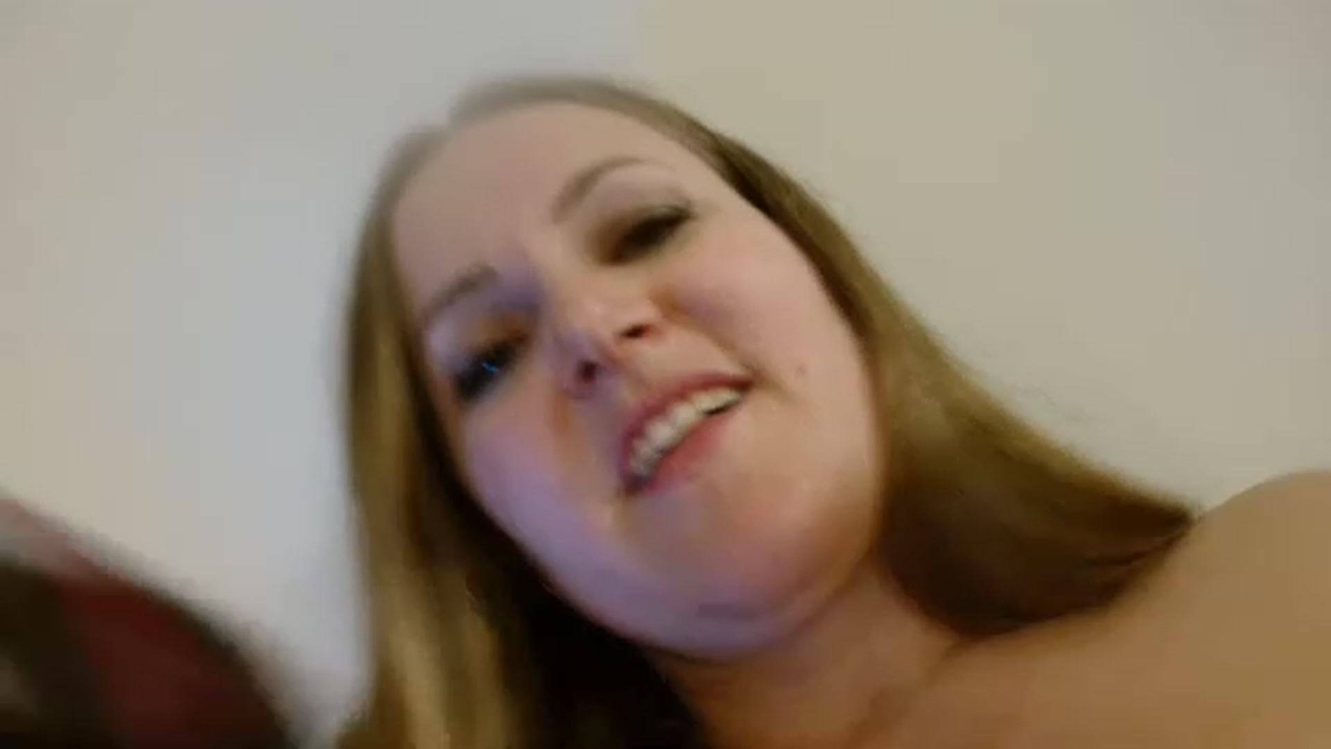Gallery image thumbnail from JustLily's myfreecams stream on, 04/14/2023, 23:03 image 10 of 20