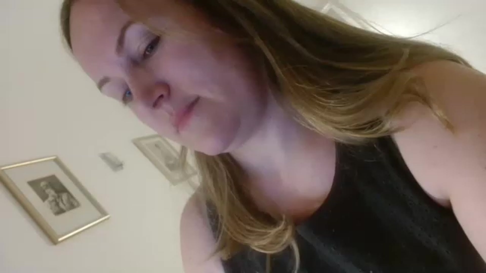 Gallery image thumbnail from JustLily's myfreecams stream on, 04/21/2023, 21:57 image 5 of 20