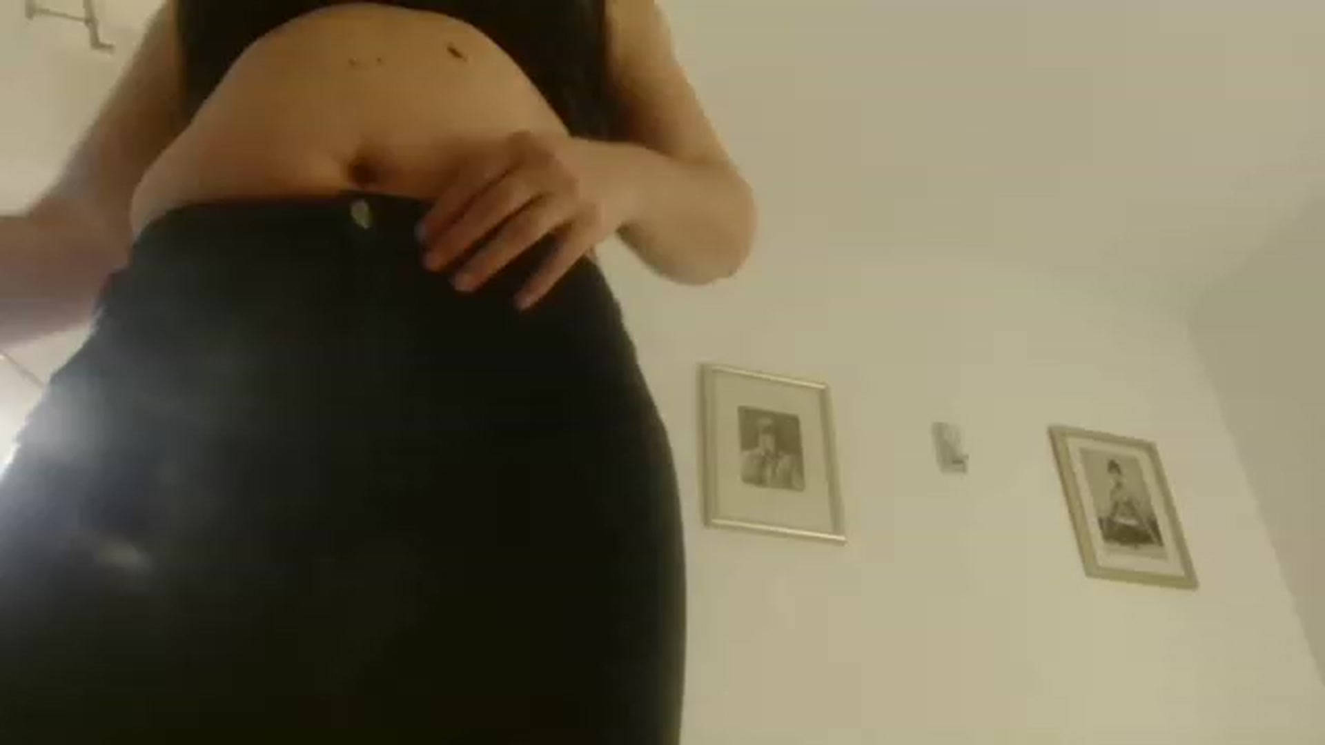 Gallery image thumbnail from JustLily's myfreecams stream on, 04/21/2023, 21:57 image 15 of 20