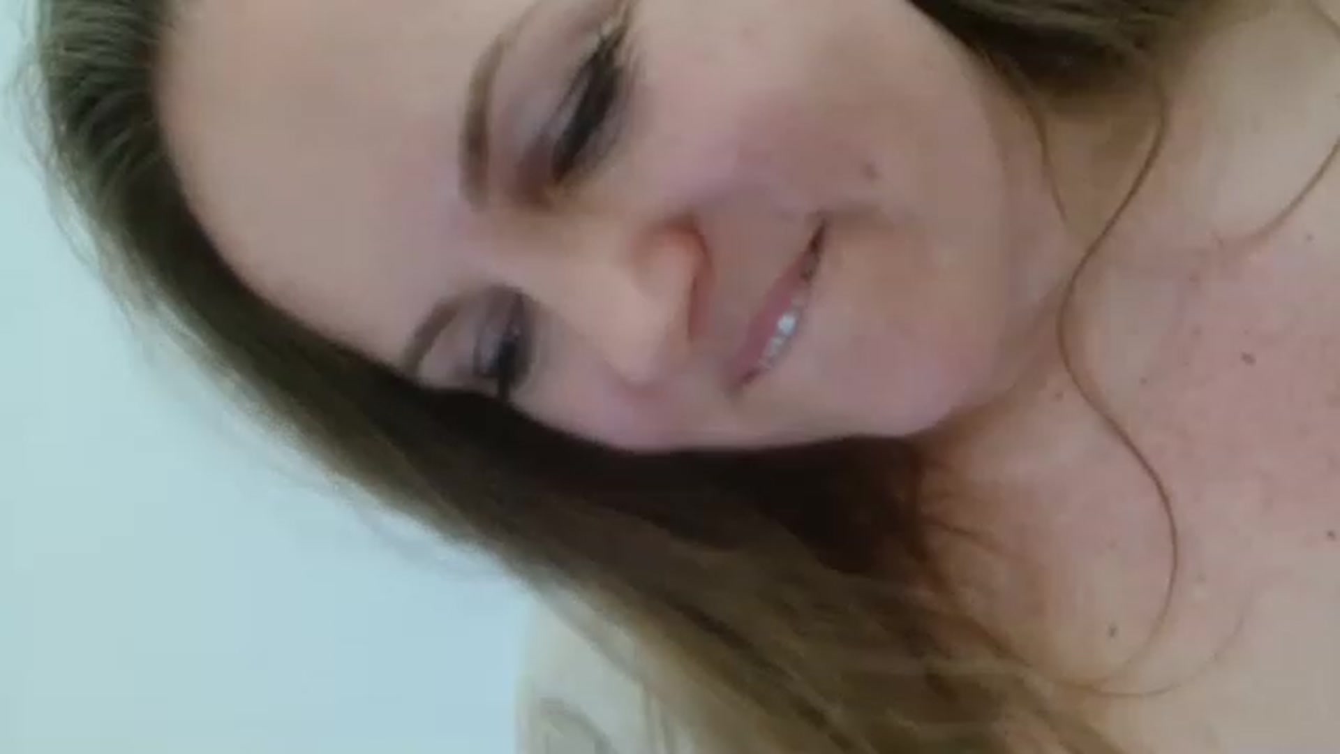 Gallery image thumbnail from JustLily's myfreecams stream on, 04/27/2023, 13:54 image 9 of 20