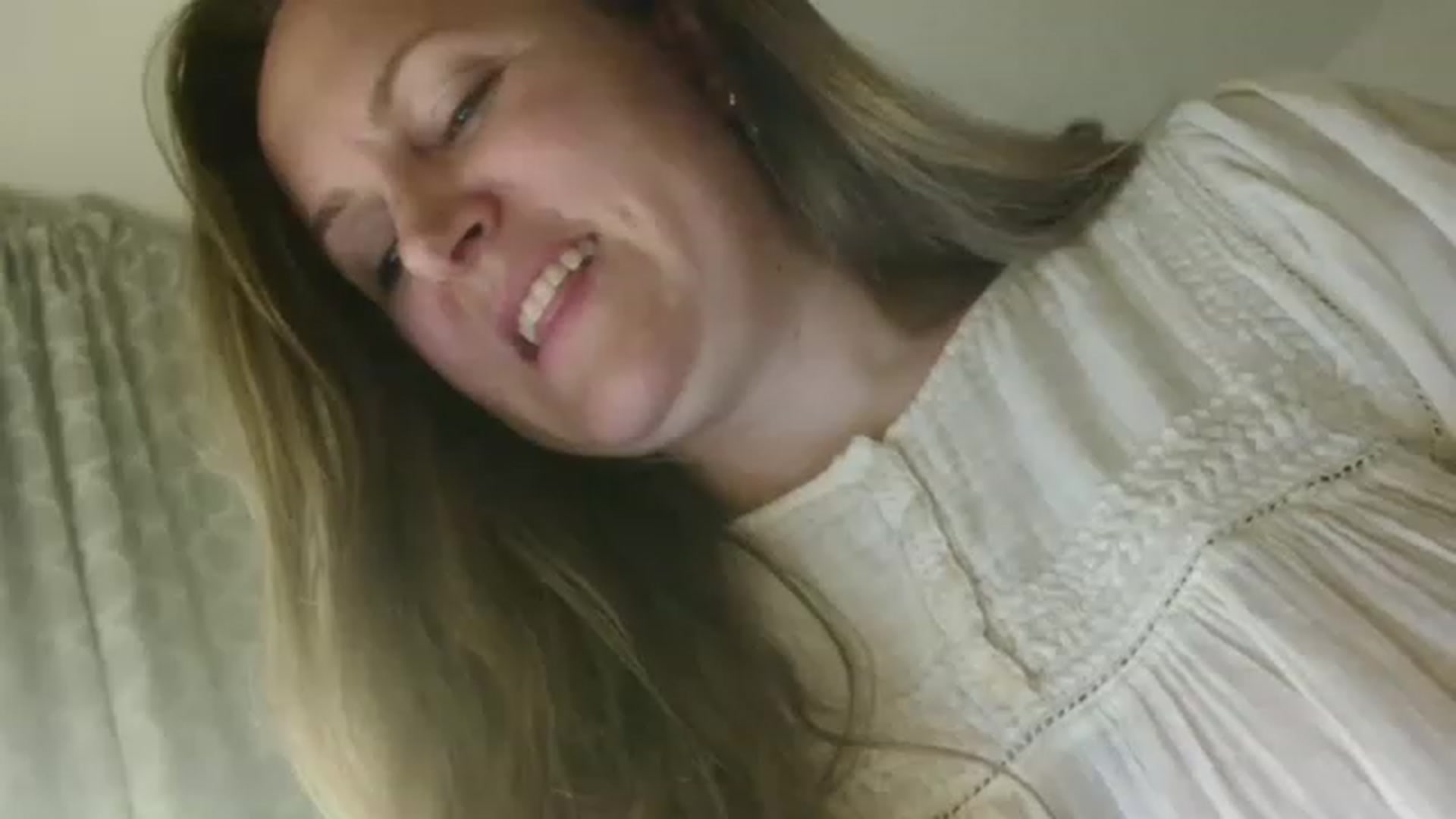 Gallery image thumbnail from JustLily's myfreecams stream on, 05/08/2023, 21:02 image 19 of 20