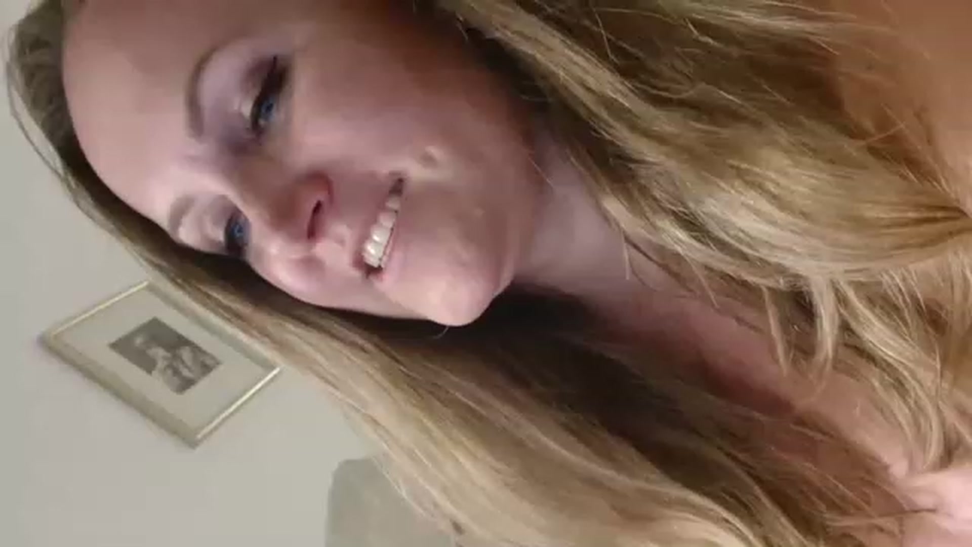 Gallery image thumbnail from JustLily's myfreecams stream on, 05/15/2023, 23:05 image 14 of 20
