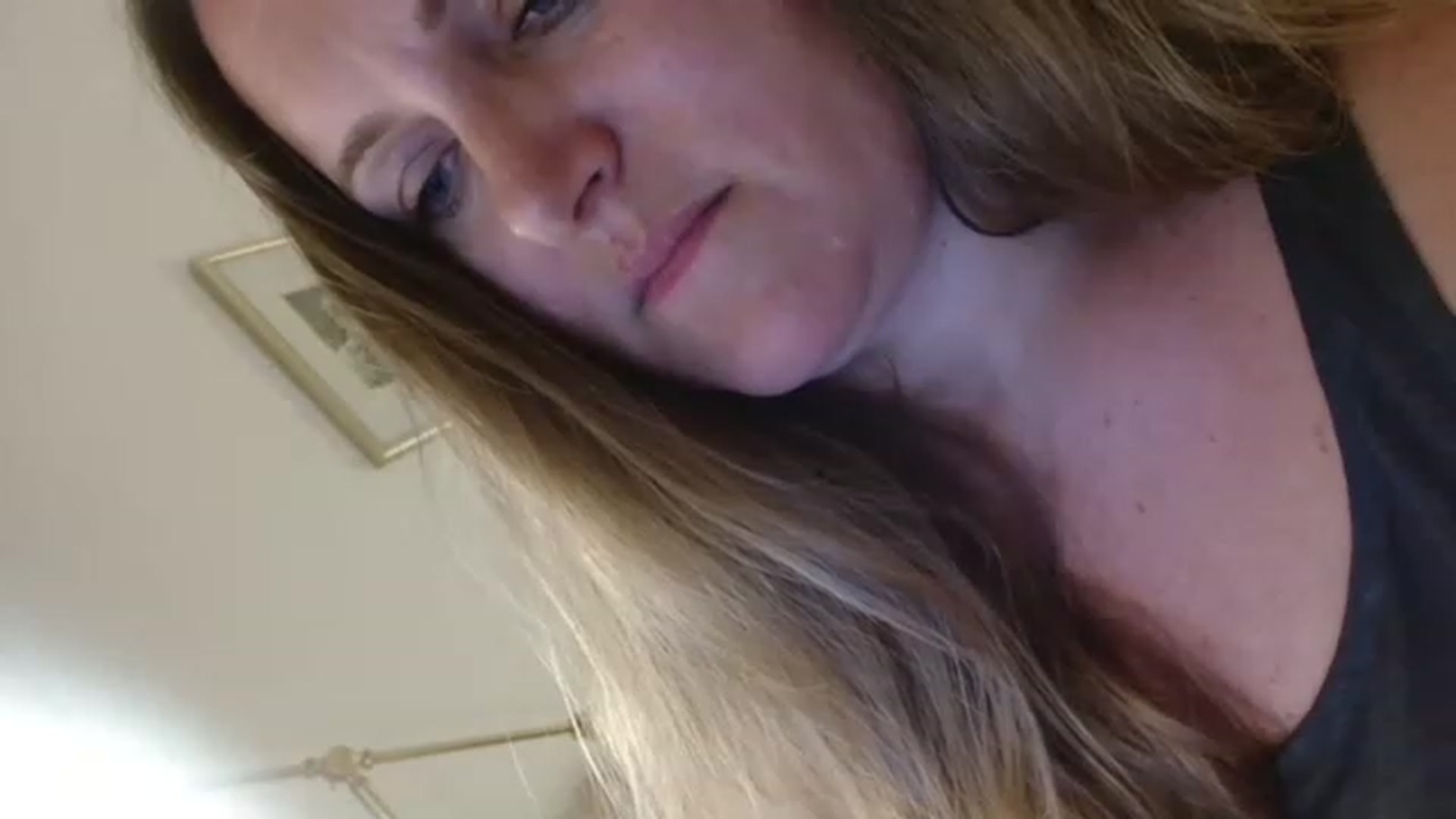 Gallery image thumbnail from JustLily's myfreecams stream on, 05/24/2023, 23:18 image 15 of 20