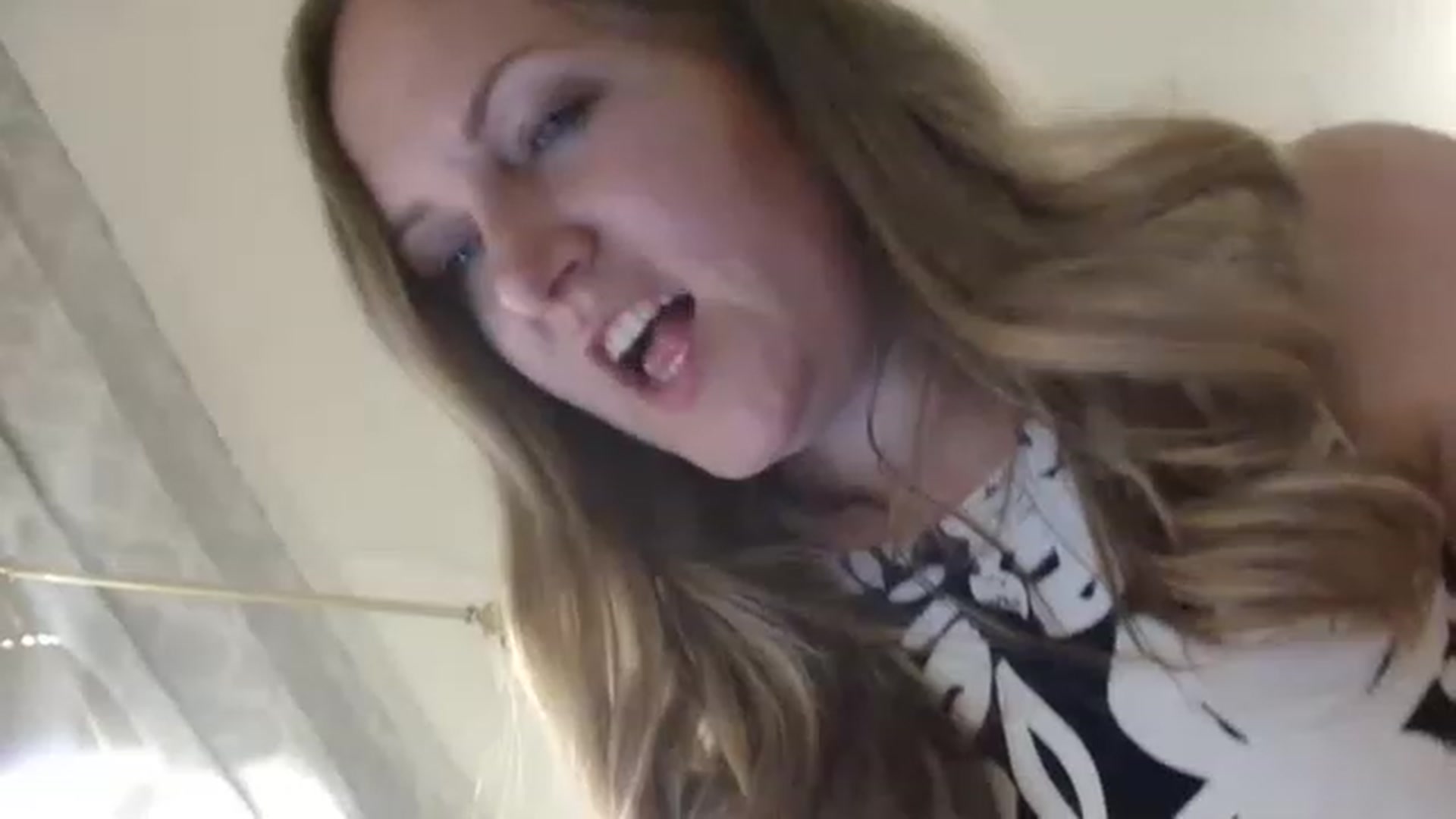 Gallery image thumbnail from JustLily's myfreecams stream on, 05/25/2023, 21:31 image 17 of 20