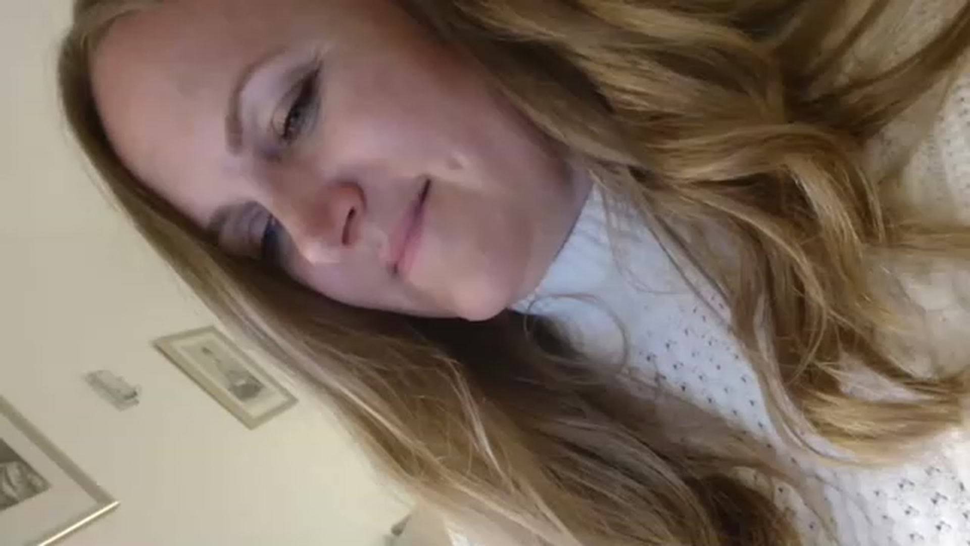 Gallery image thumbnail from JustLily's myfreecams stream on, 05/25/2023, 23:39 image 7 of 20