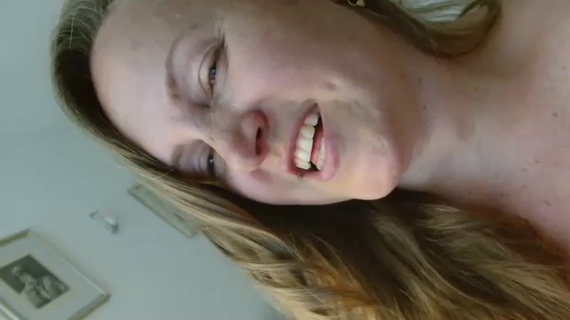 Gallery image thumbnail from JustLily's myfreecams stream on, 06/03/2023, 17:03 image 10 of 20