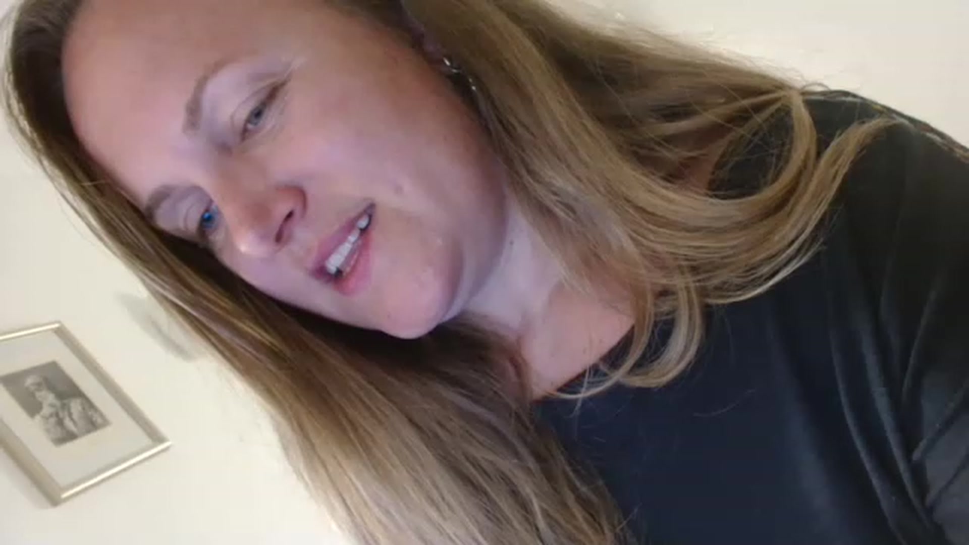 Gallery image thumbnail from JustLily's myfreecams stream on, 06/13/2023, 21:27 image 4 of 20