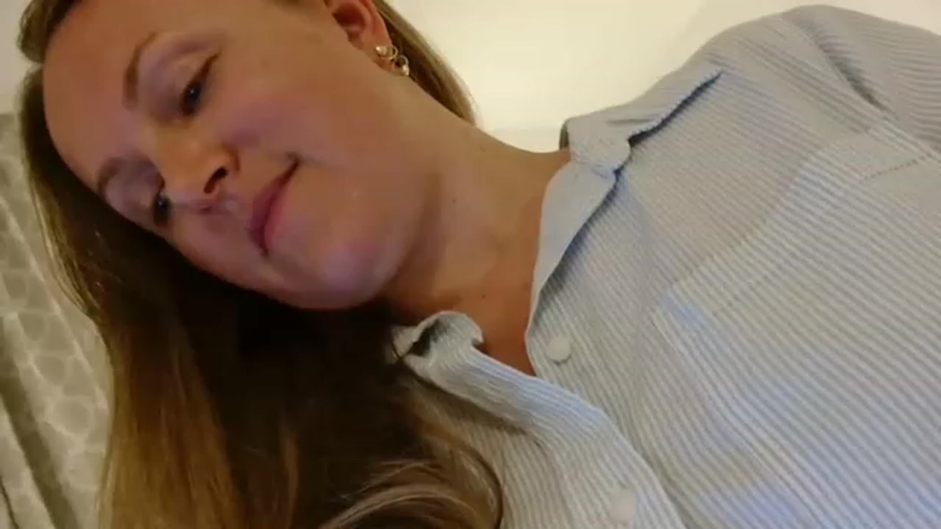 Gallery image thumbnail from JustLily's myfreecams stream on, 06/14/2023, 22:25 image 7 of 20