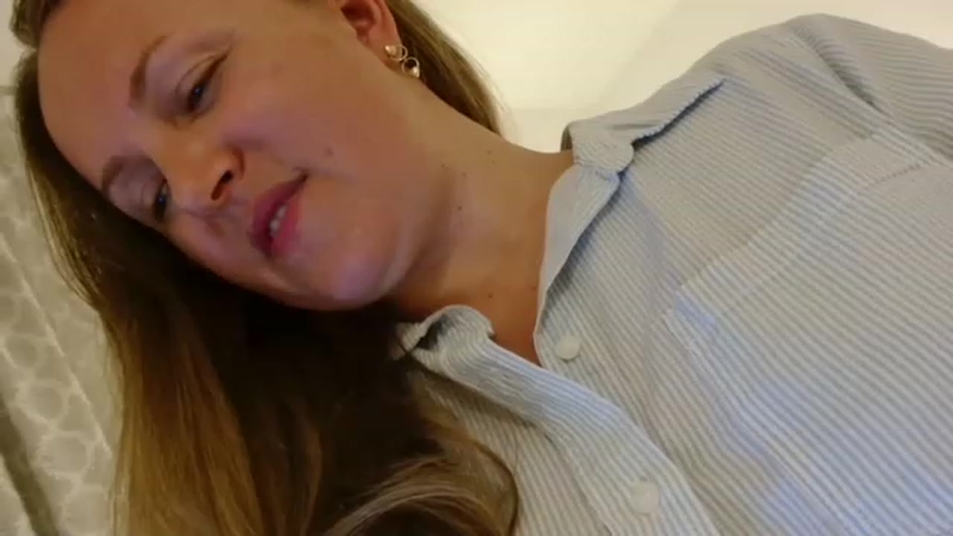 Gallery image thumbnail from JustLily's myfreecams stream on, 06/14/2023, 22:25 image 9 of 20