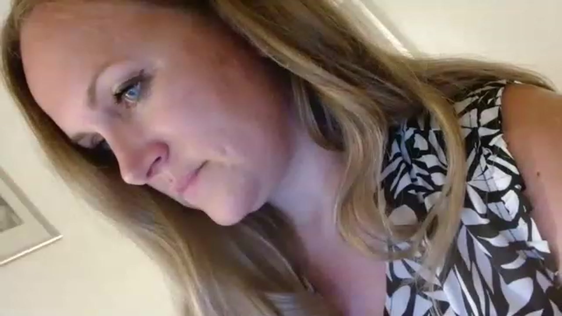 Gallery image thumbnail from JustLily's myfreecams stream on, 06/20/2023, 22:54 image 8 of 20