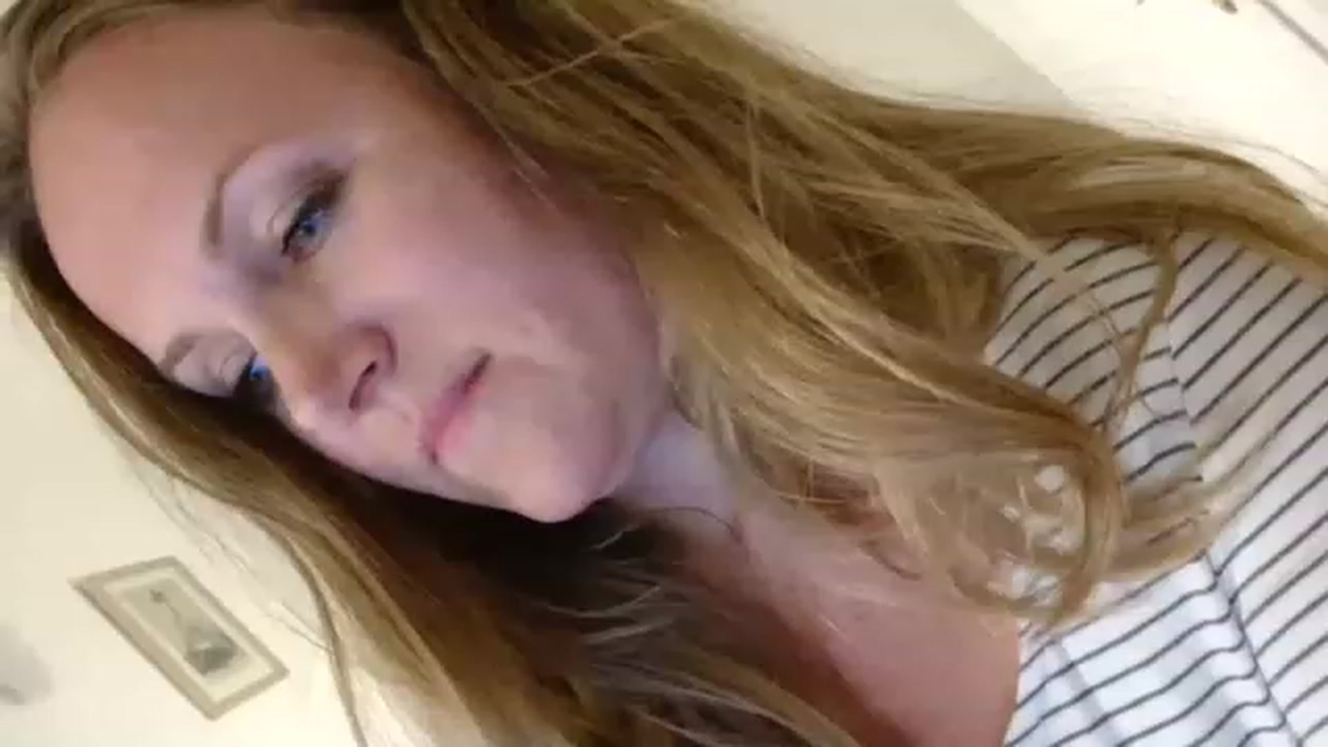 Gallery image thumbnail from JustLily's myfreecams stream on, 06/25/2023, 24:04 image 5 of 20