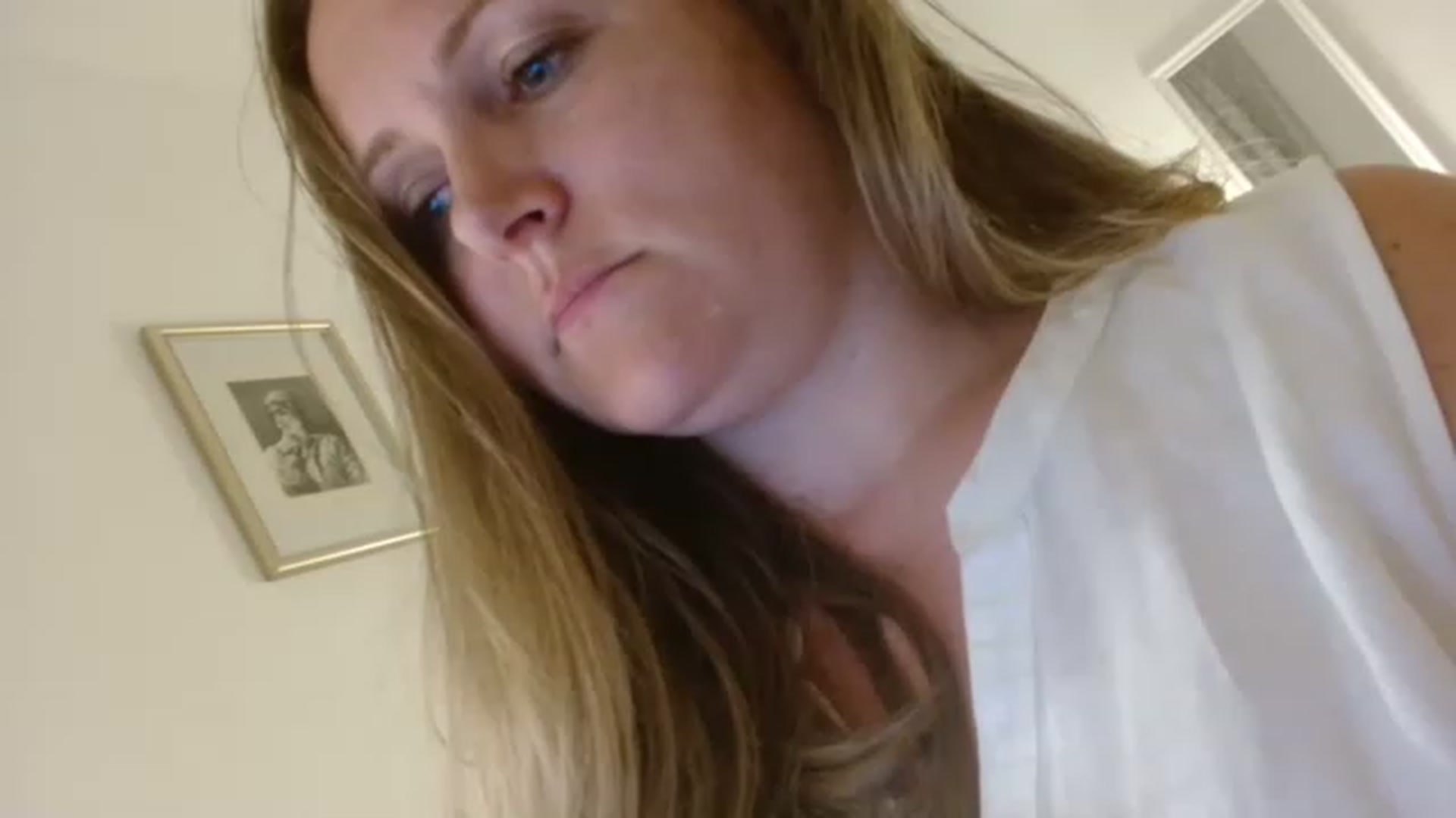 Gallery image thumbnail from JustLily's myfreecams stream on, 06/26/2023, 21:21 image 6 of 20