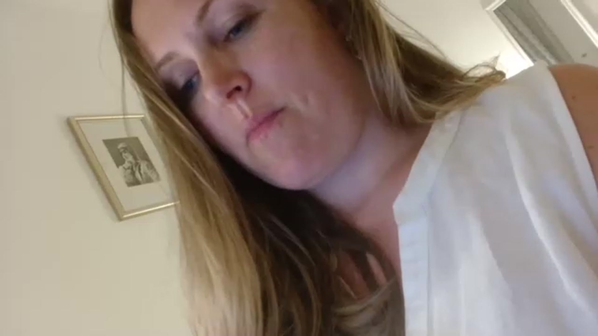 Gallery image thumbnail from JustLily's myfreecams stream on, 06/26/2023, 21:21 image 5 of 20