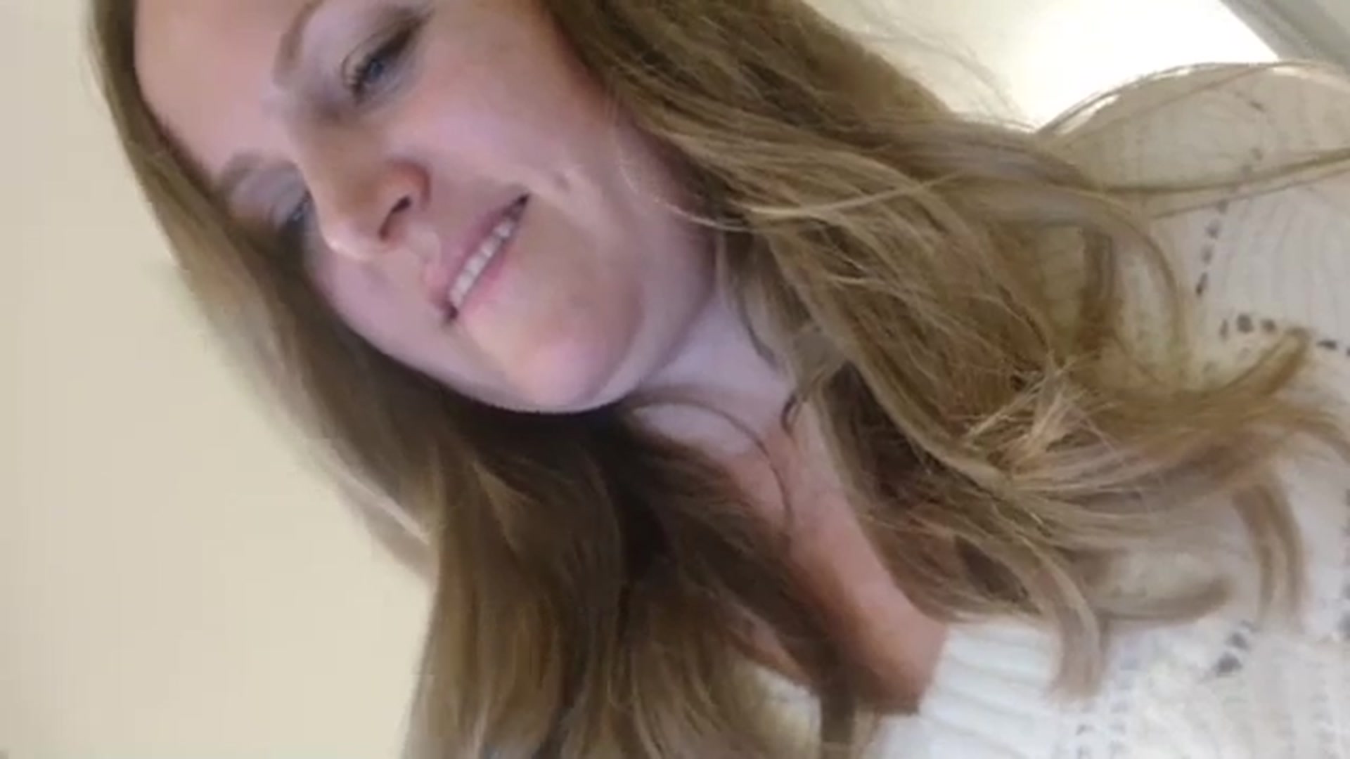 Gallery image thumbnail from JustLily's myfreecams stream on, 09/05/2023, 21:07 image 5 of 20