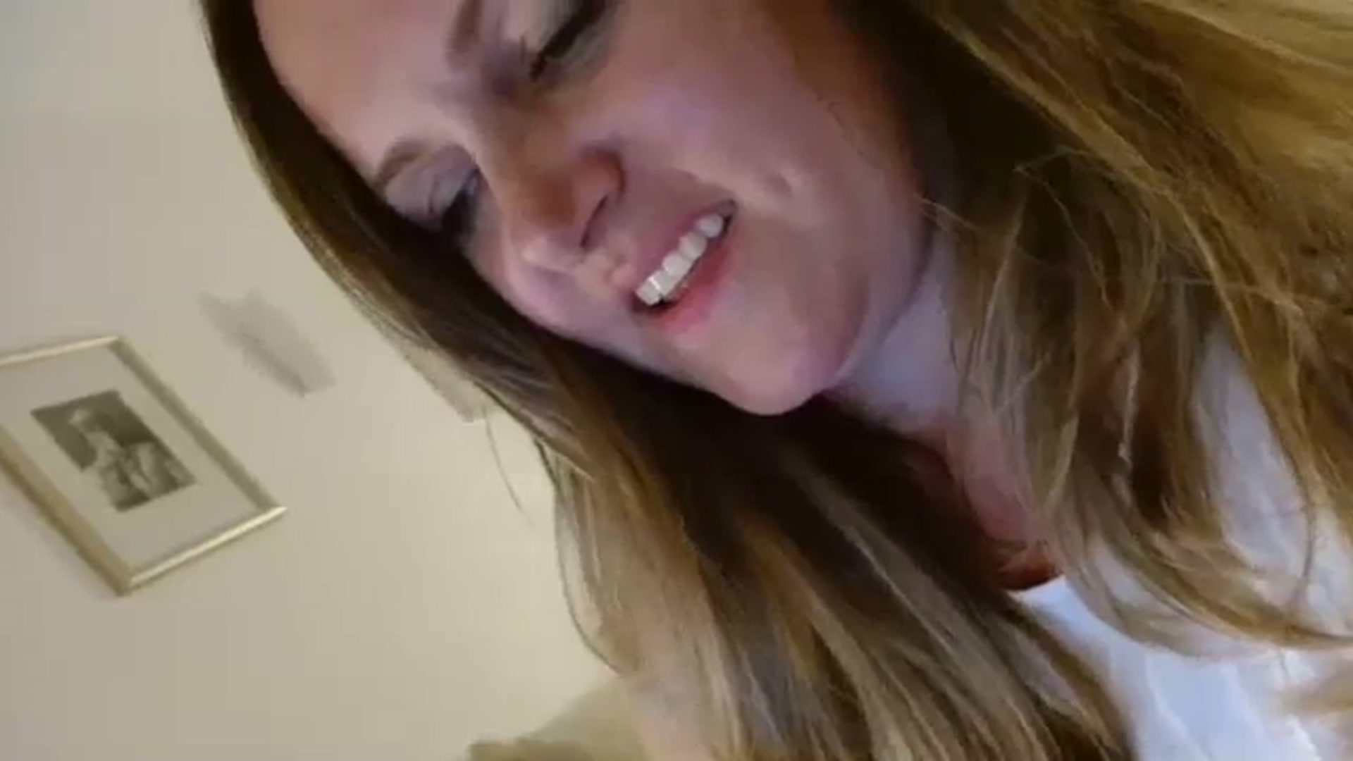 Gallery image thumbnail from JustLily's myfreecams stream on, 09/07/2023, 21:29 image 6 of 20