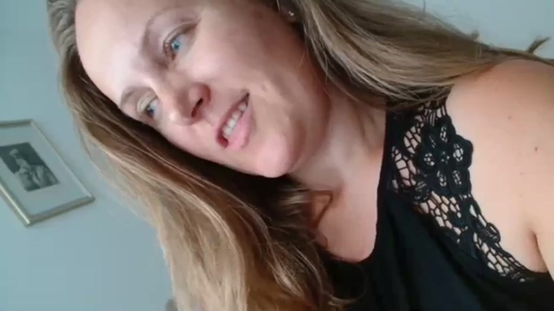 Gallery image thumbnail from JustLily's myfreecams stream on, 09/18/2023, 13:00 image 6 of 20