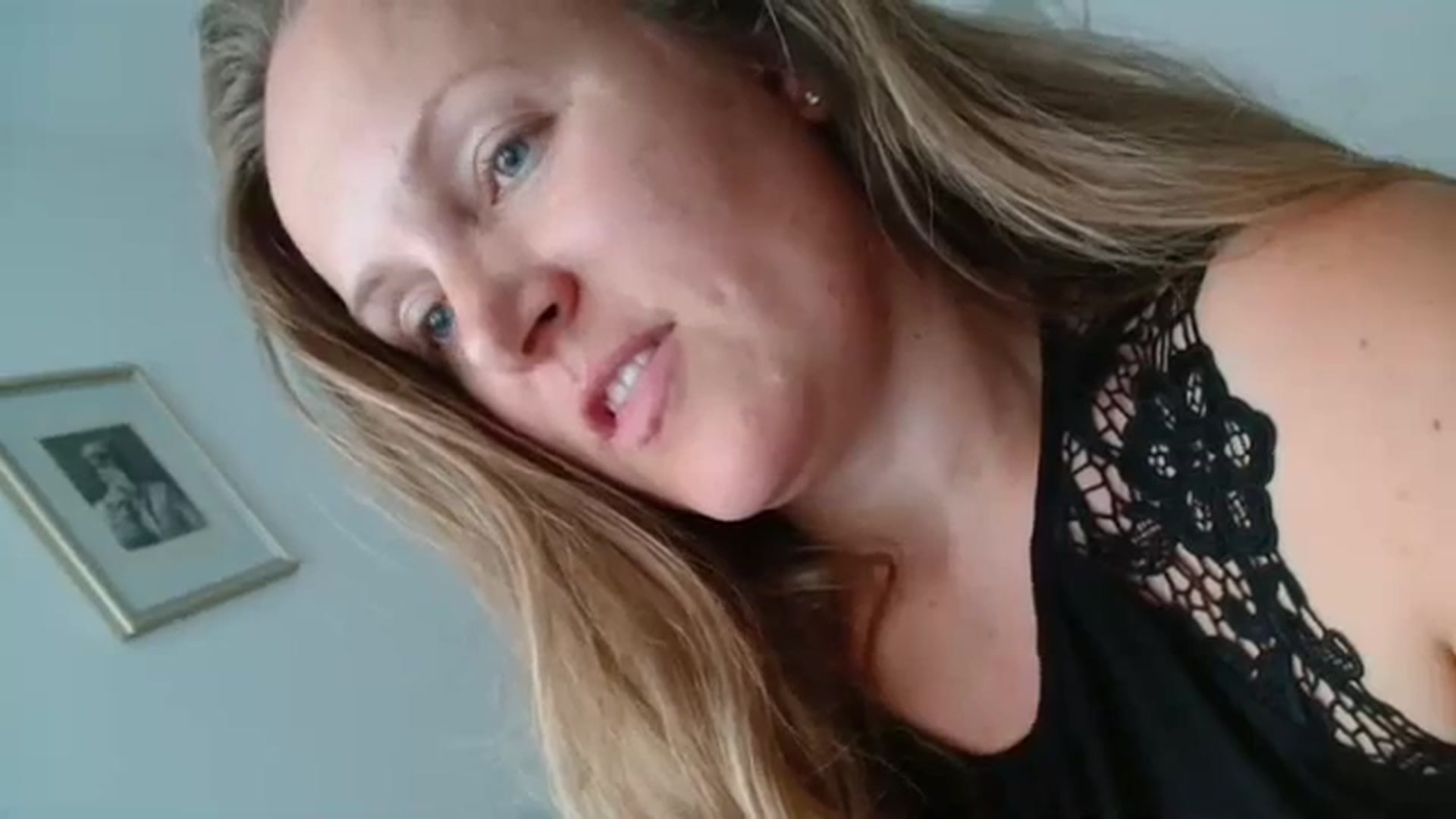 Gallery image thumbnail from JustLily's myfreecams stream on, 09/18/2023, 13:00 image 5 of 20