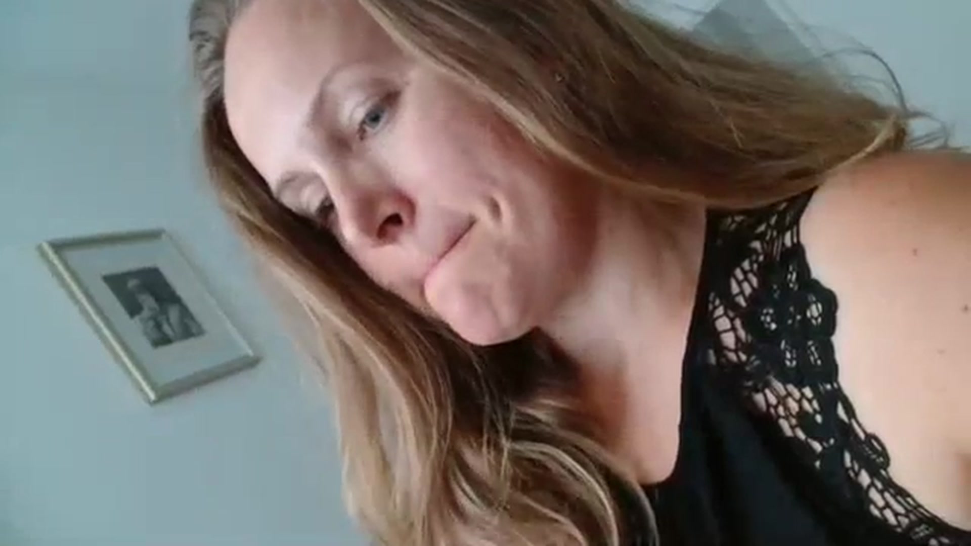 Gallery image thumbnail from JustLily's myfreecams stream on, 09/18/2023, 13:00 image 2 of 20