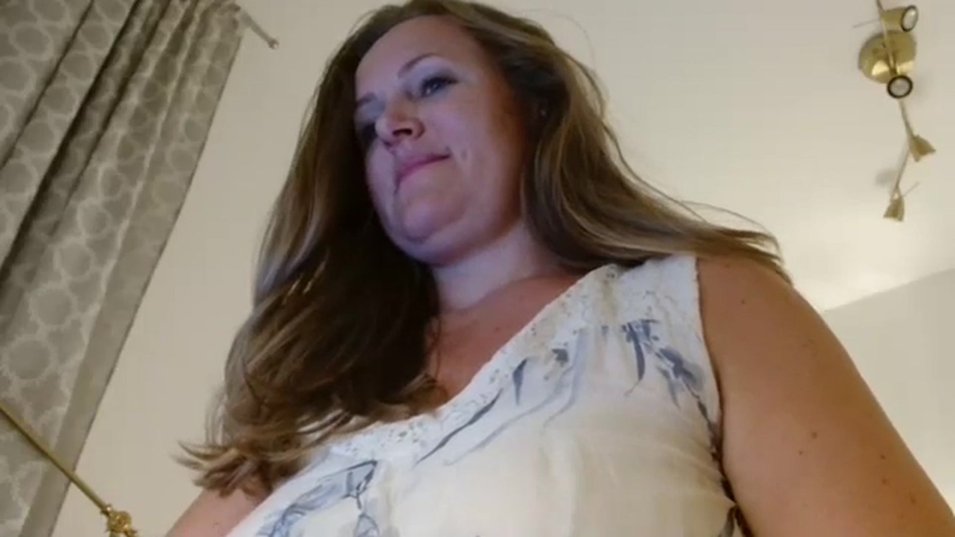 Gallery image thumbnail from JustLily's myfreecams stream on, 09/22/2023, 21:46 image 6 of 20