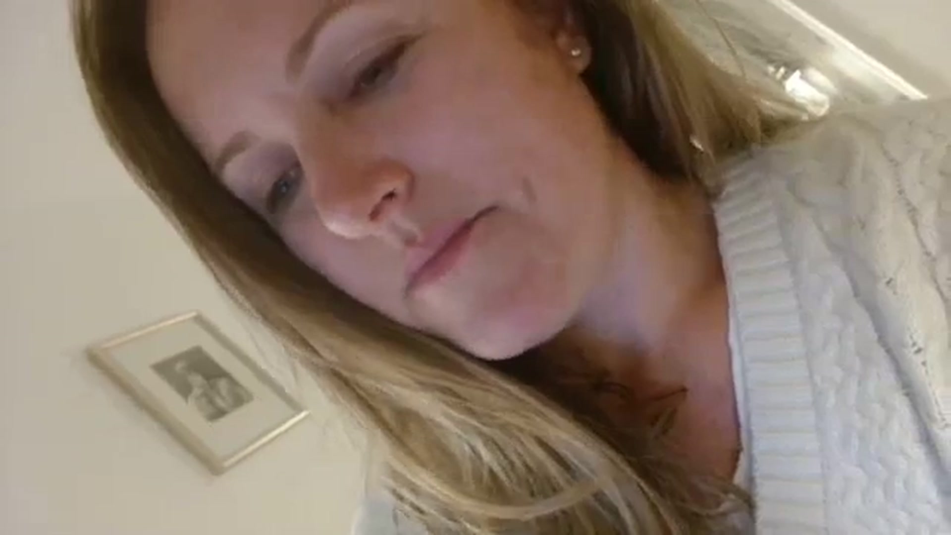 Gallery image thumbnail from JustLily's myfreecams stream on, 10/03/2023, 22:18 image 2 of 20