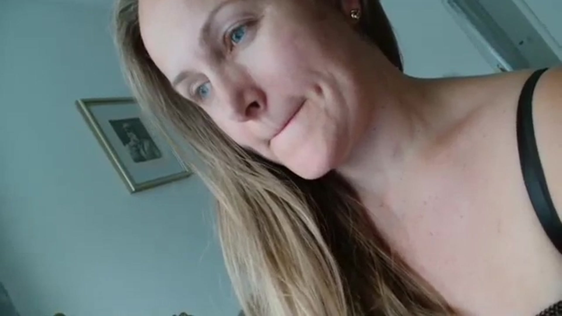 Gallery image thumbnail from JustLily's myfreecams stream on, 10/07/2023, 12:03 image 6 of 20