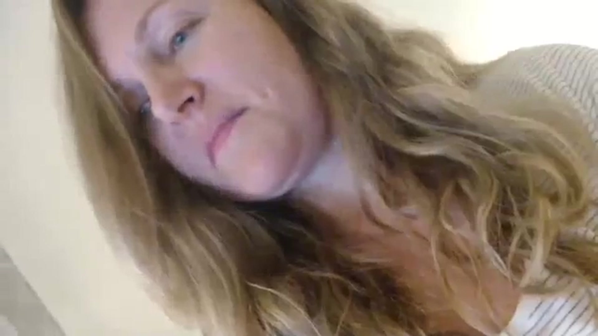 Gallery image thumbnail from JustLily's myfreecams stream on, 10/12/2023, 22:31 image 13 of 20