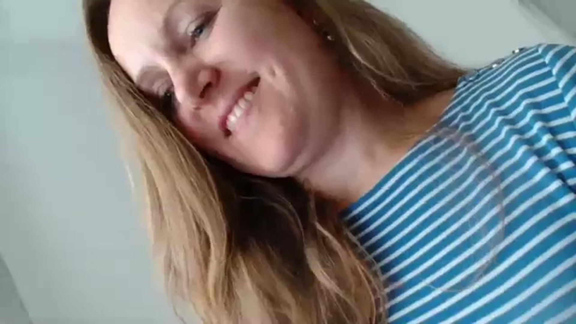 Gallery image thumbnail from JustLily's myfreecams stream on, 10/16/2023, 10:46 image 4 of 20