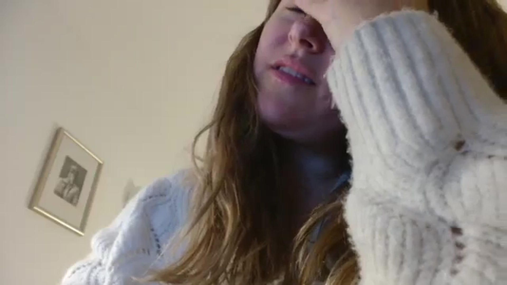 Gallery image thumbnail from JustLily's myfreecams stream on, 10/18/2023, 23:16 image 16 of 20