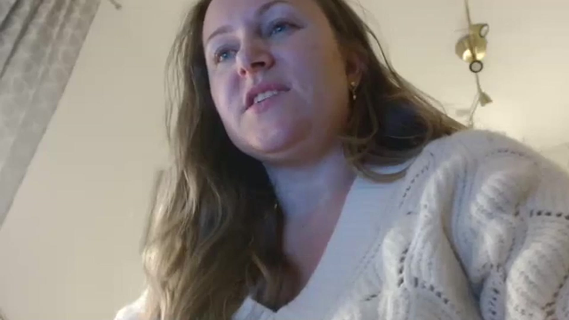 Gallery image thumbnail from JustLily's myfreecams stream on, 10/18/2023, 23:16 image 9 of 20