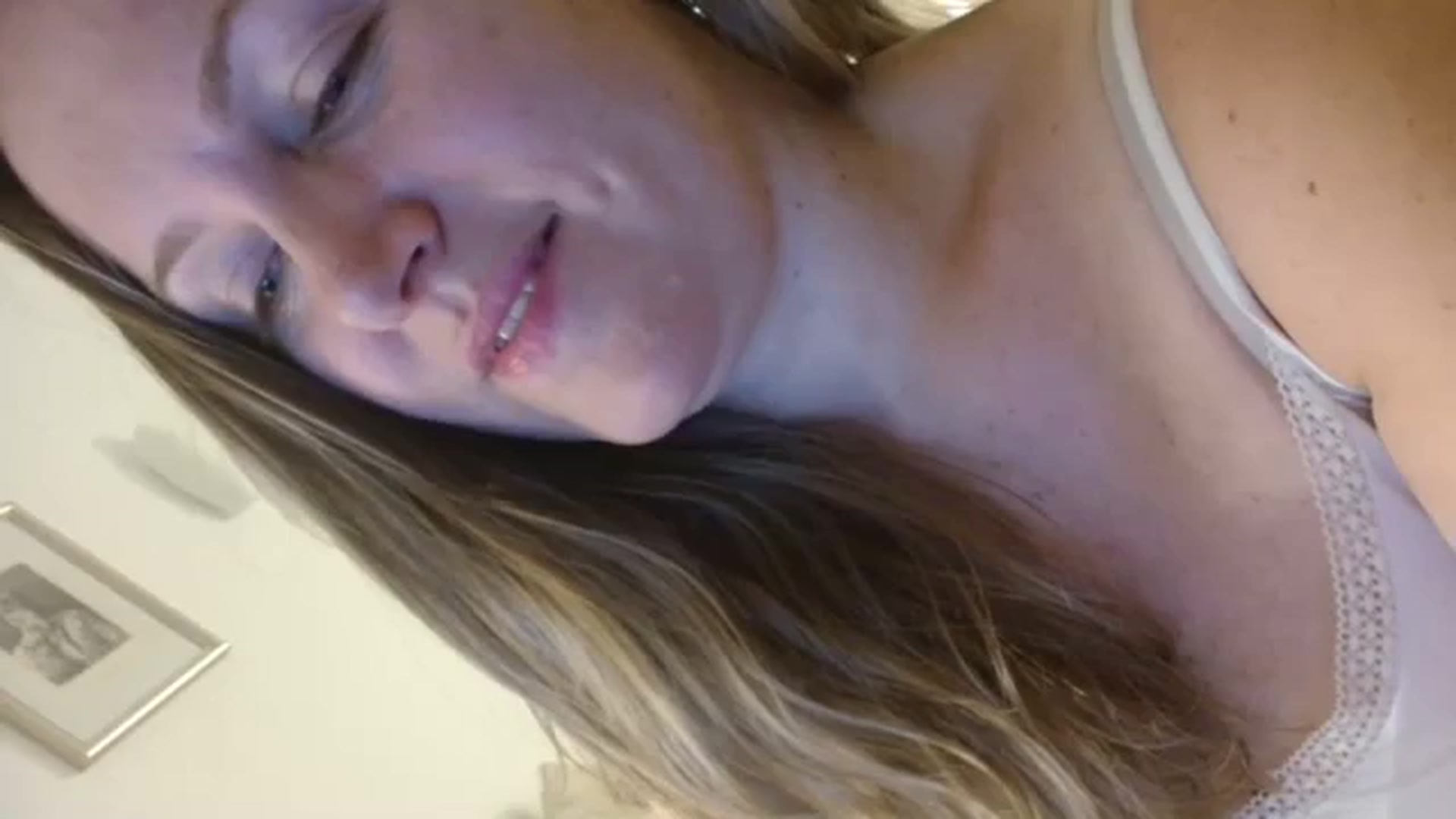 Gallery image thumbnail from JustLily's myfreecams stream on, 10/18/2023, 23:16 image 1 of 20