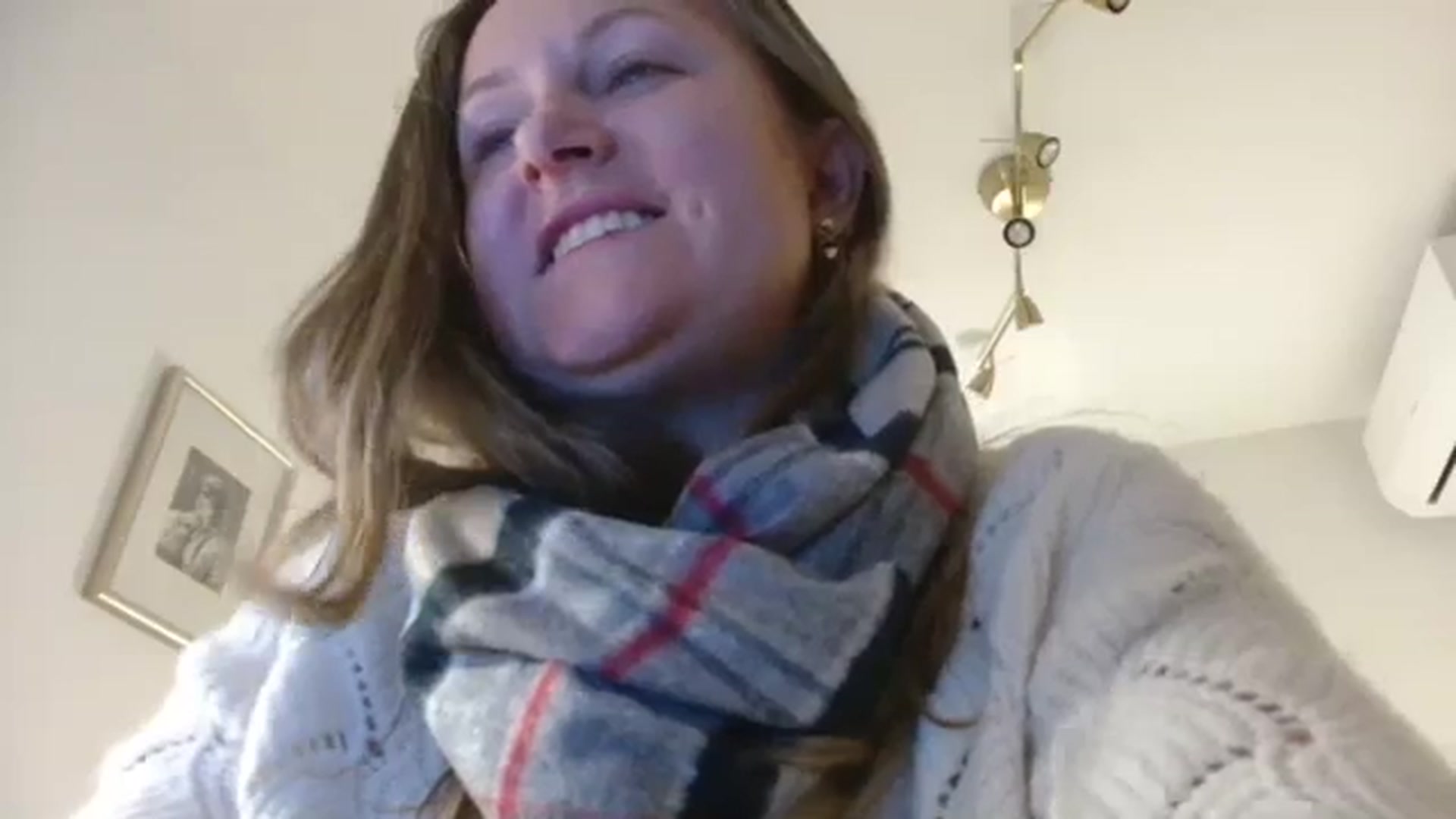 Gallery image thumbnail from JustLily's myfreecams stream on, 10/19/2023, 24:04 image 3 of 20