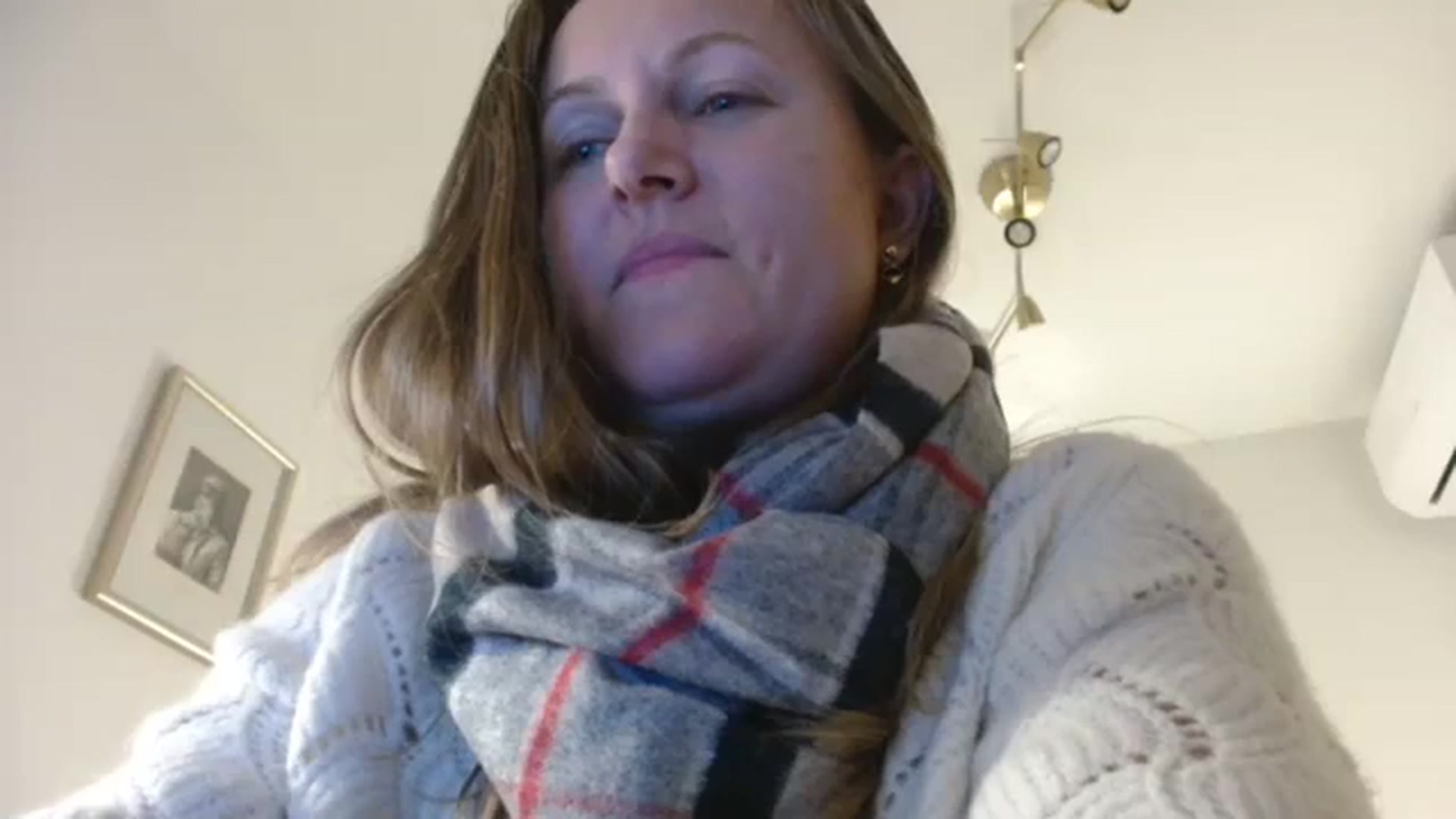 Gallery image thumbnail from JustLily's myfreecams stream on, 10/19/2023, 24:04 image 6 of 20