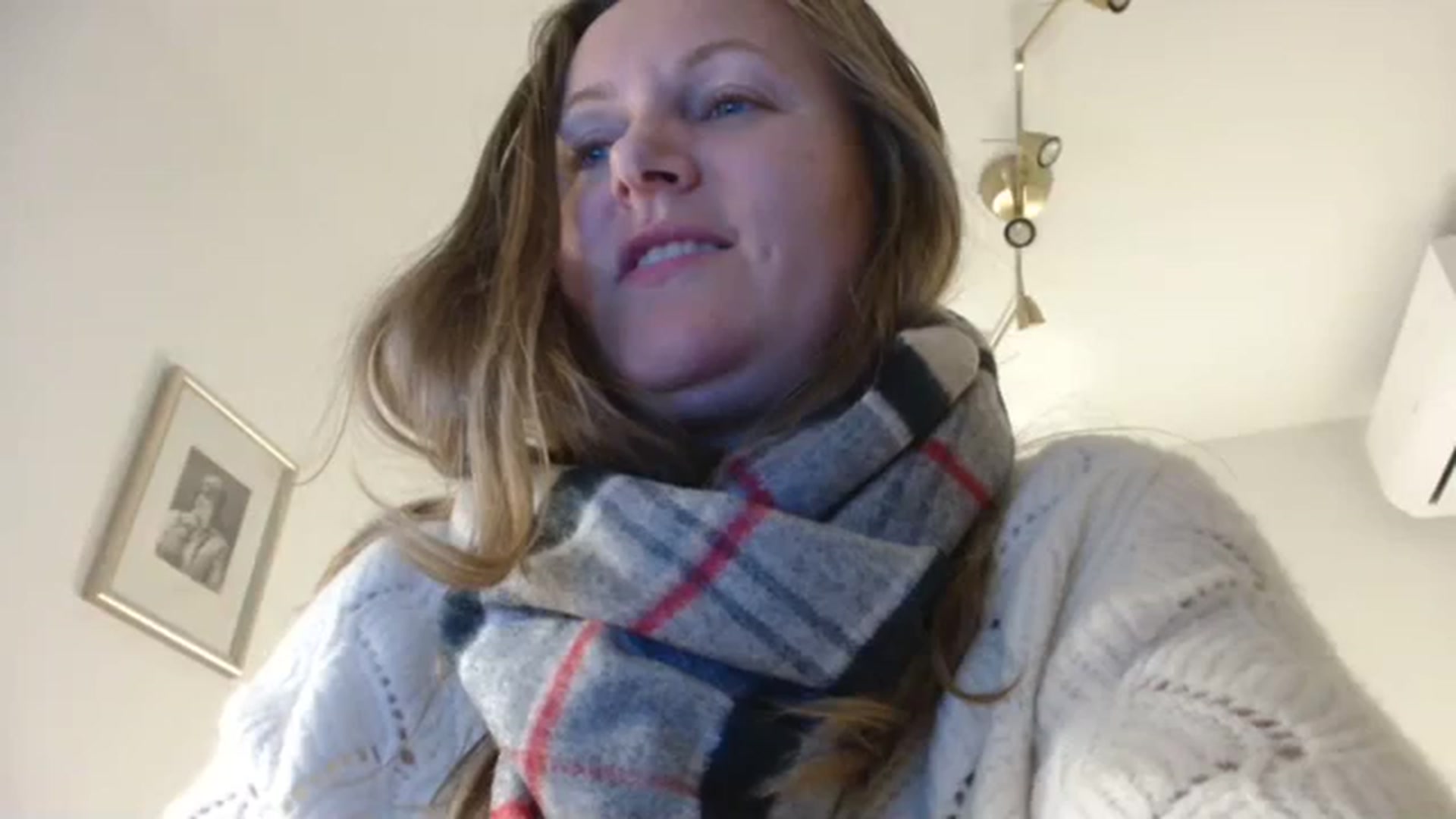 Gallery image thumbnail from JustLily's myfreecams stream on, 10/19/2023, 24:04 image 1 of 20