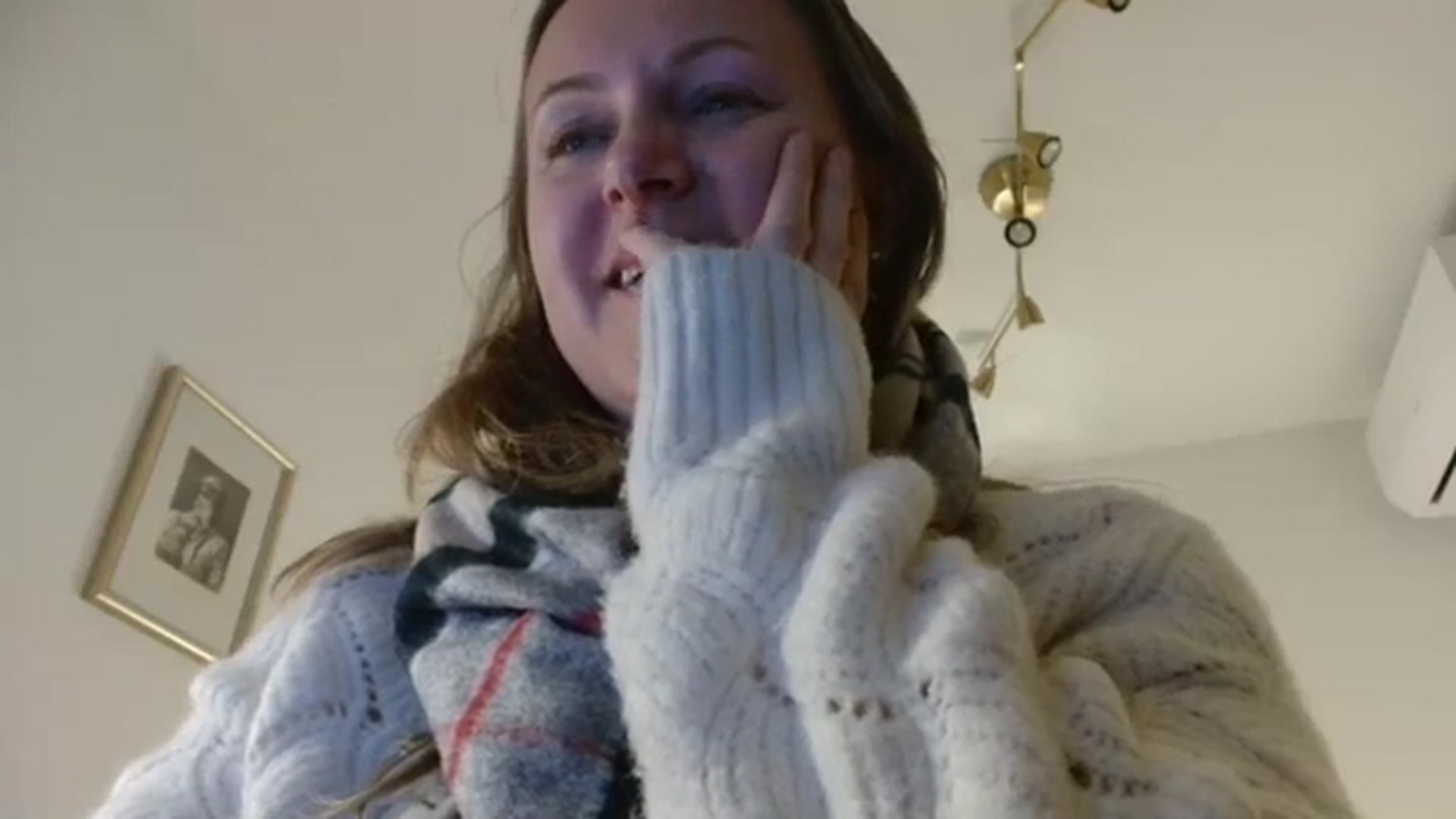 Gallery image thumbnail from JustLily's myfreecams stream on, 10/19/2023, 24:04 image 17 of 20