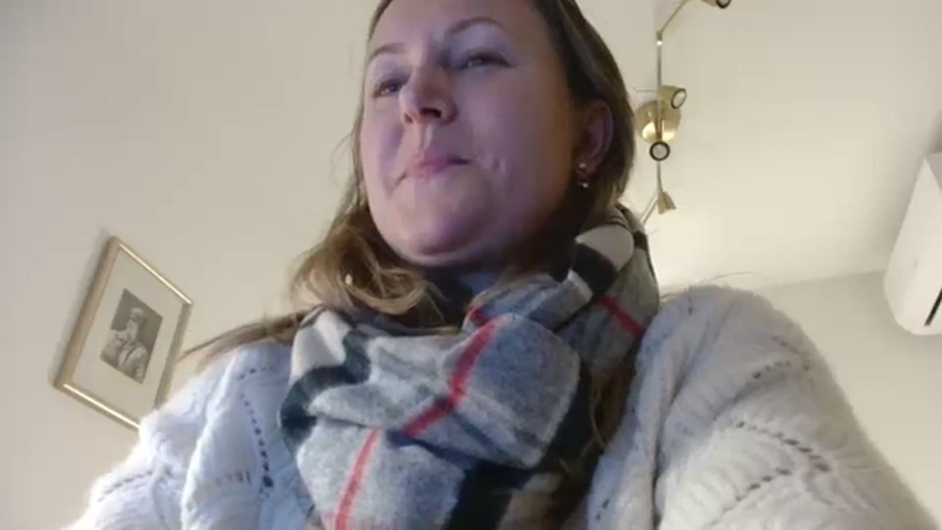 Gallery image thumbnail from JustLily's myfreecams stream on, 10/19/2023, 24:04 image 11 of 20